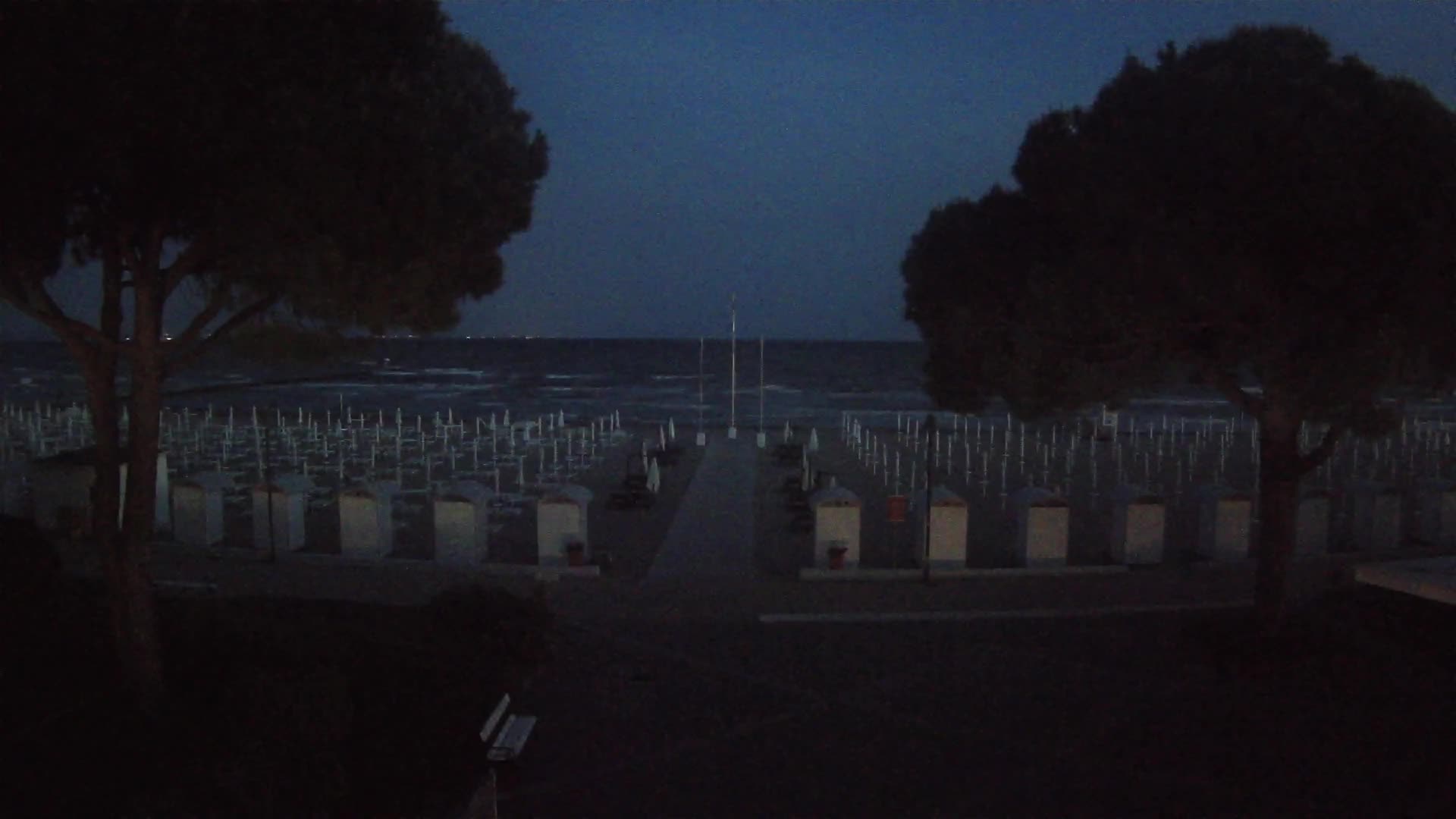 Grado Ulaz na Plažu | Pogled Uživo na Obalu