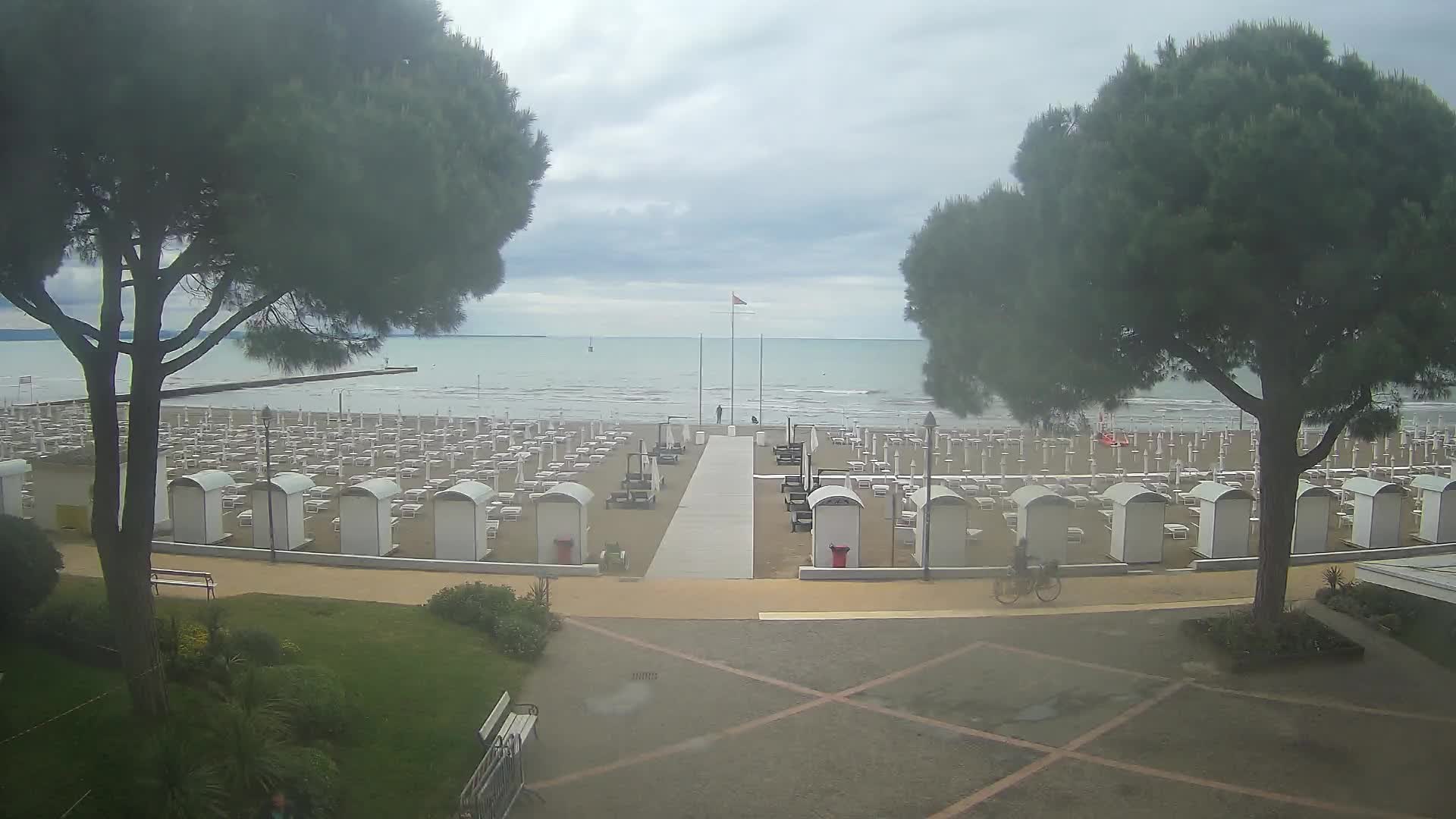 Grado Beach Webcam Entrance | Real-Time View of the Seaside