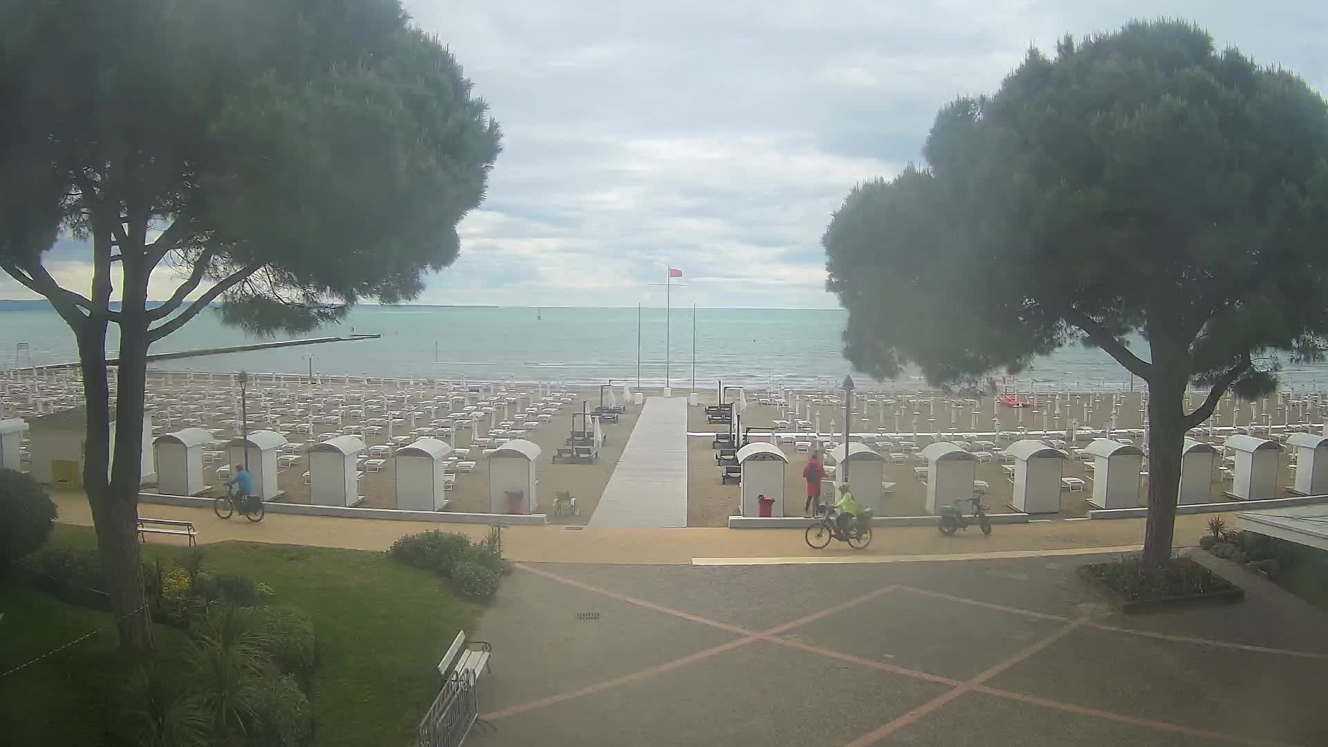 Grado Beach Webcam Entrance | Real-Time View of the Seaside