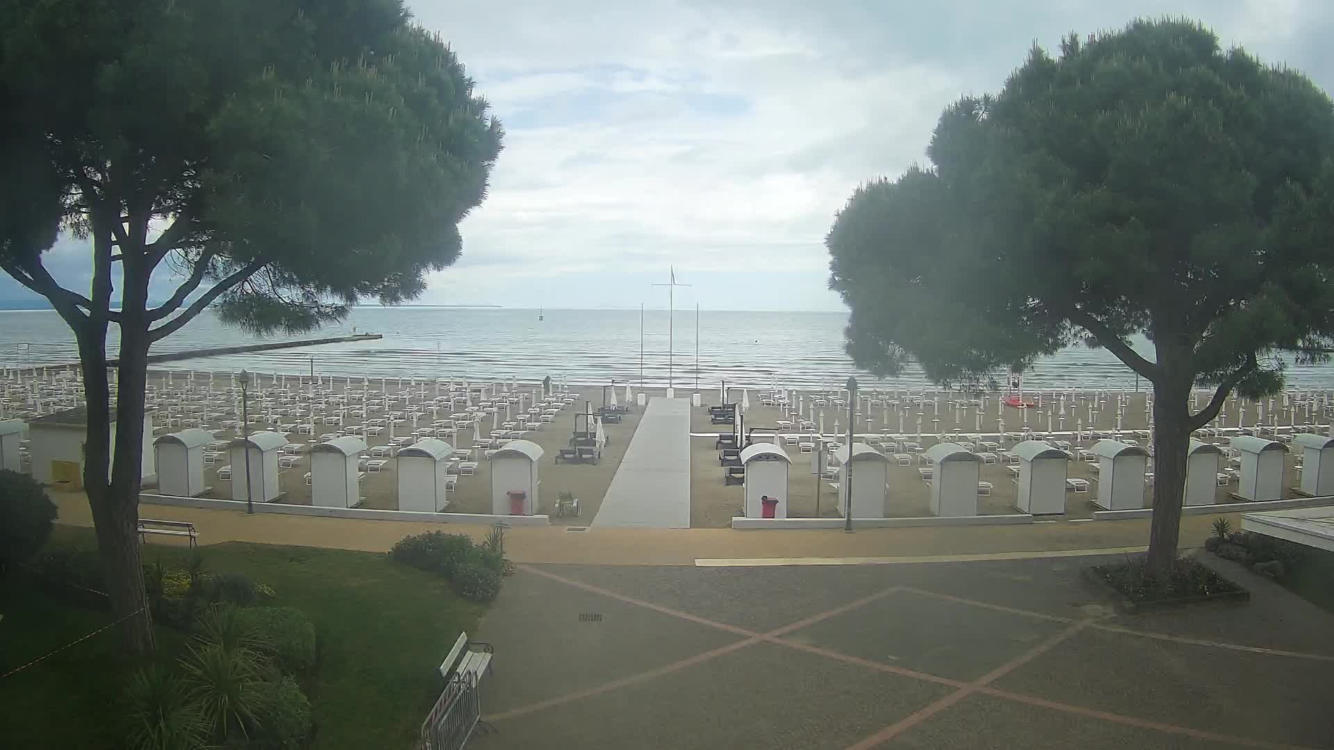 Grado Ulaz na Plažu | Pogled Uživo na Obalu