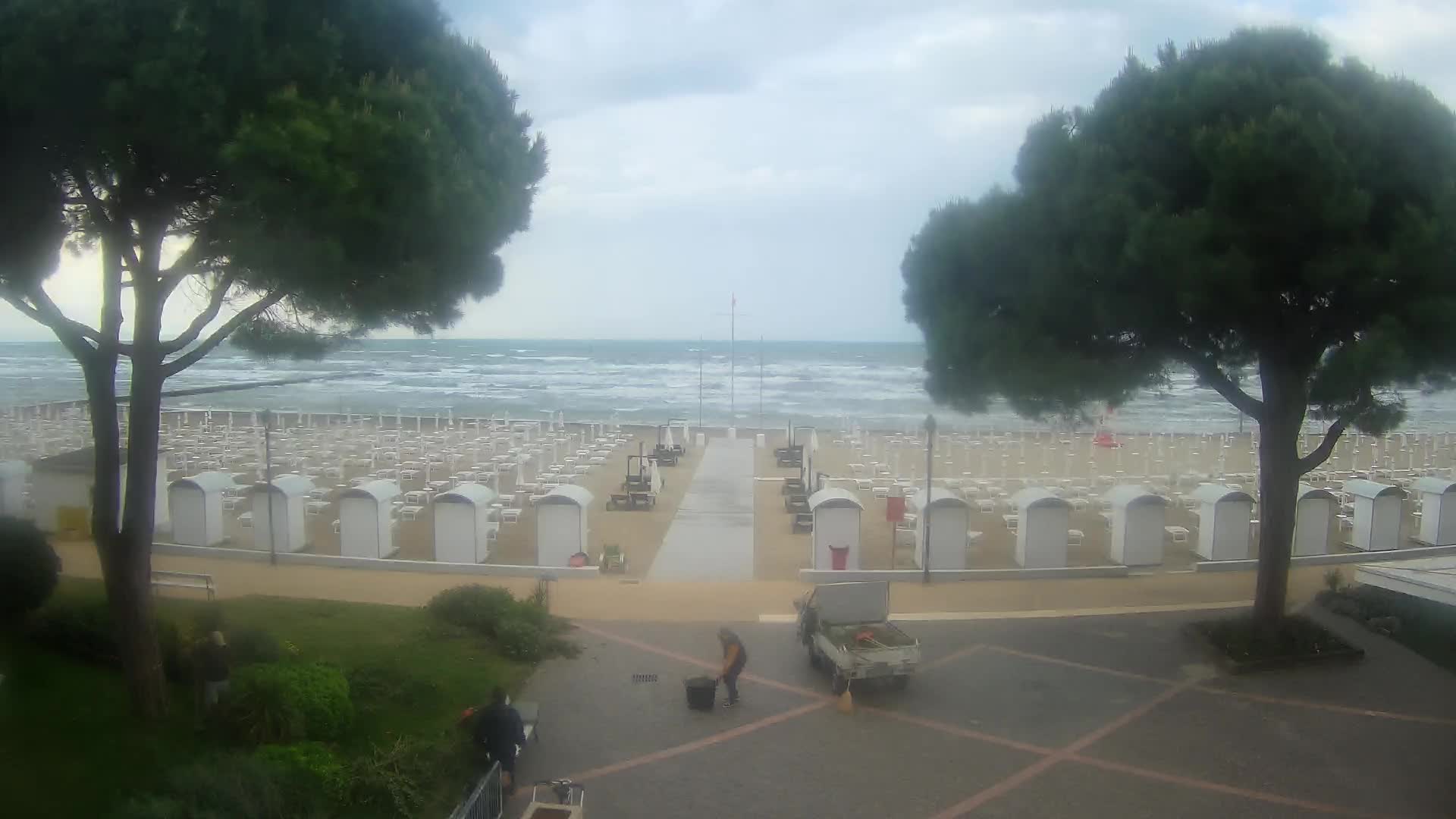 Grado Beach Webcam Entrance | Real-Time View of the Seaside