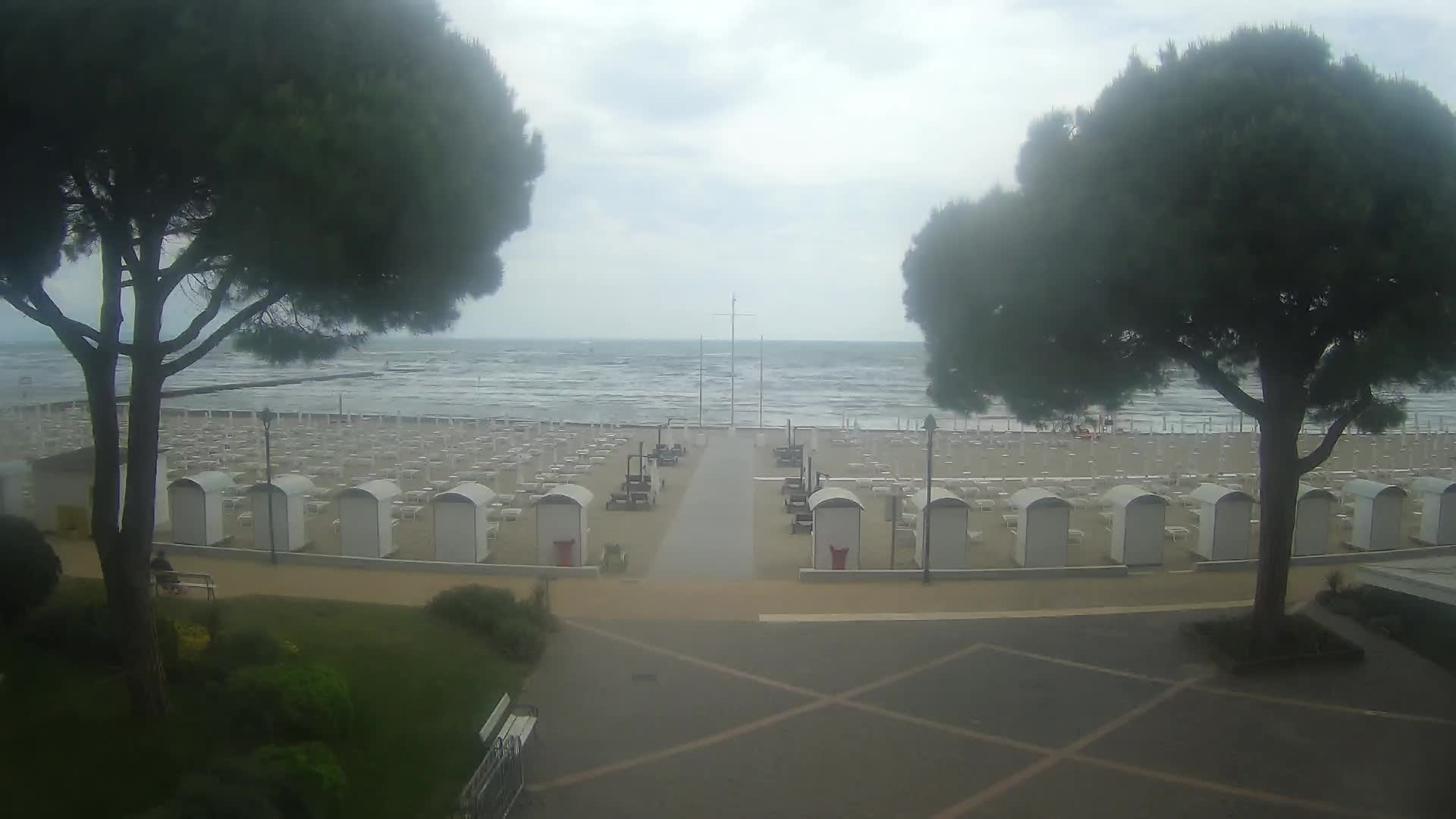 Grado Beach Webcam Entrance | Real-Time View of the Seaside