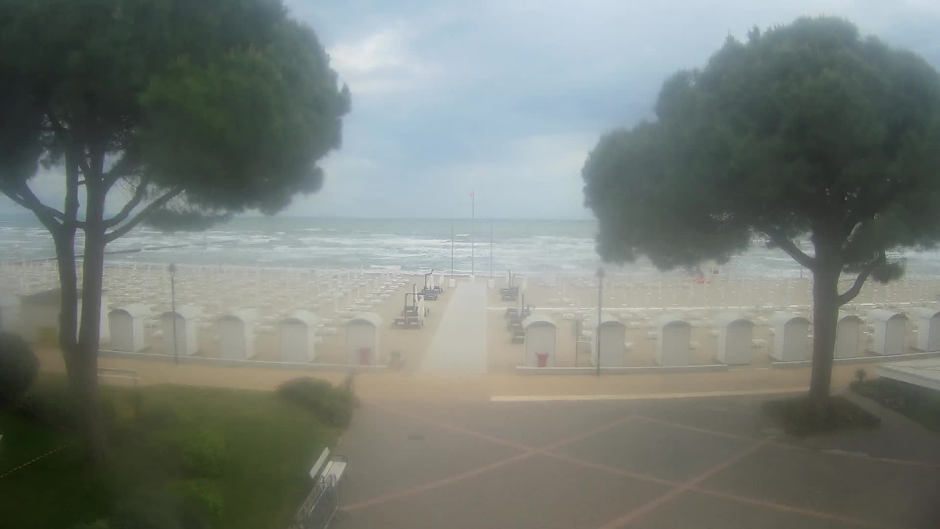 Grado Beach Webcam Entrance | Real-Time View of the Seaside
