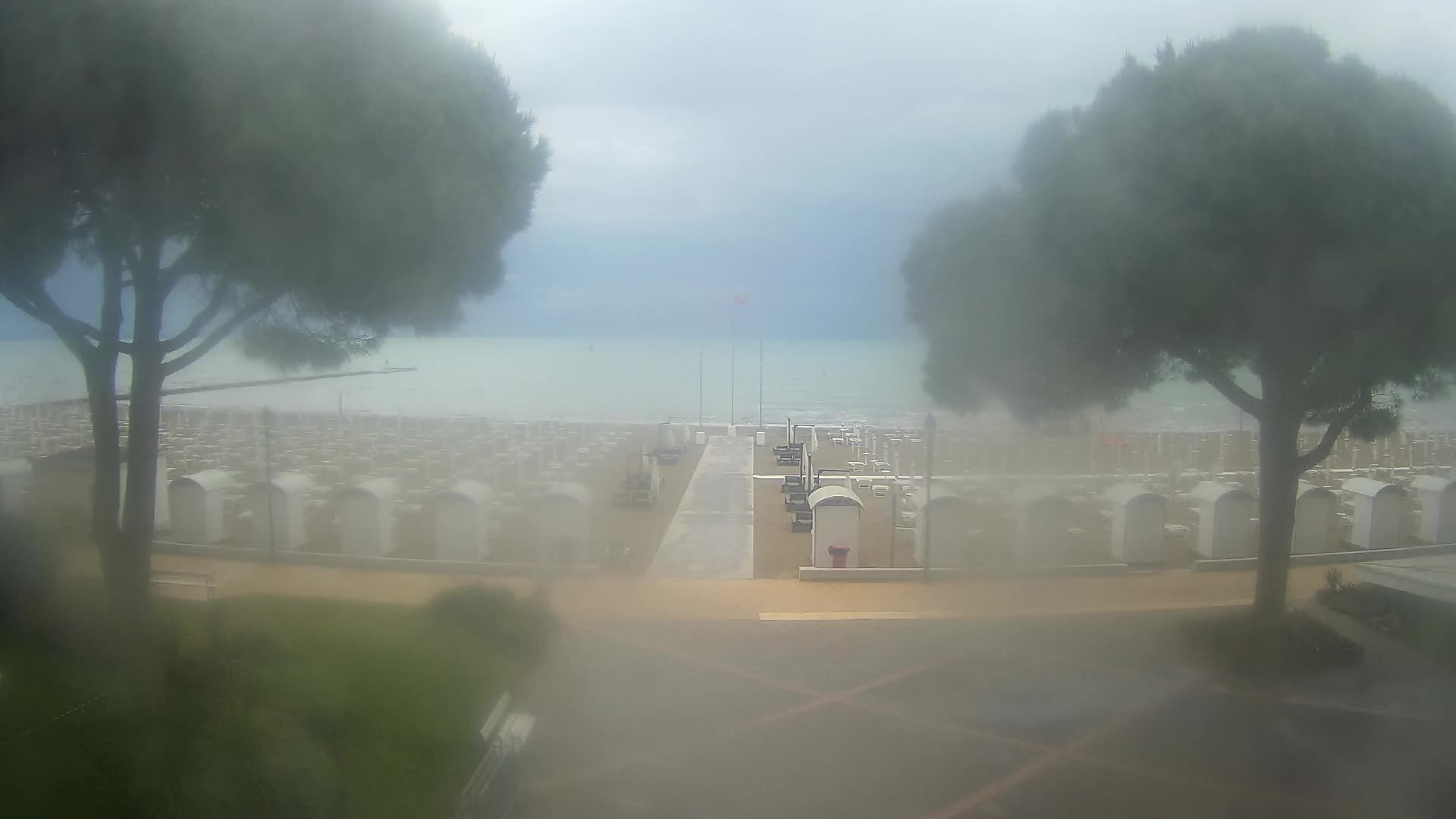 Grado Ulaz na Plažu | Pogled Uživo na Obalu
