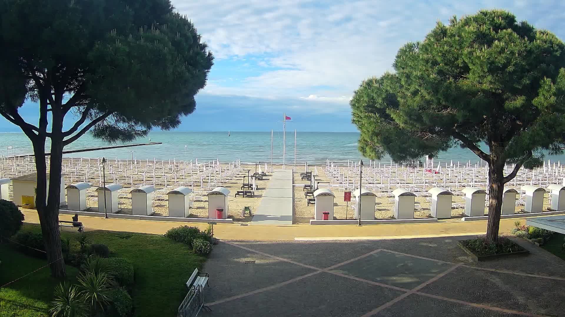 Grado Ulaz na Plažu | Pogled Uživo na Obalu