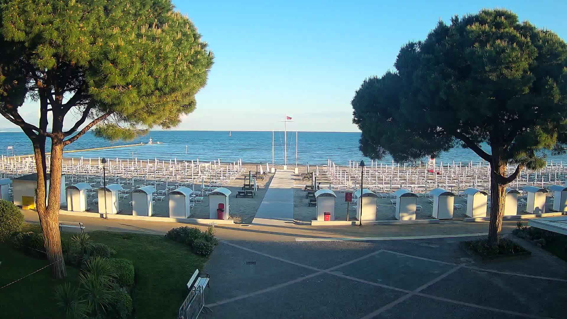 Grado Beach Webcam Entrance | Real-Time View of the Seaside