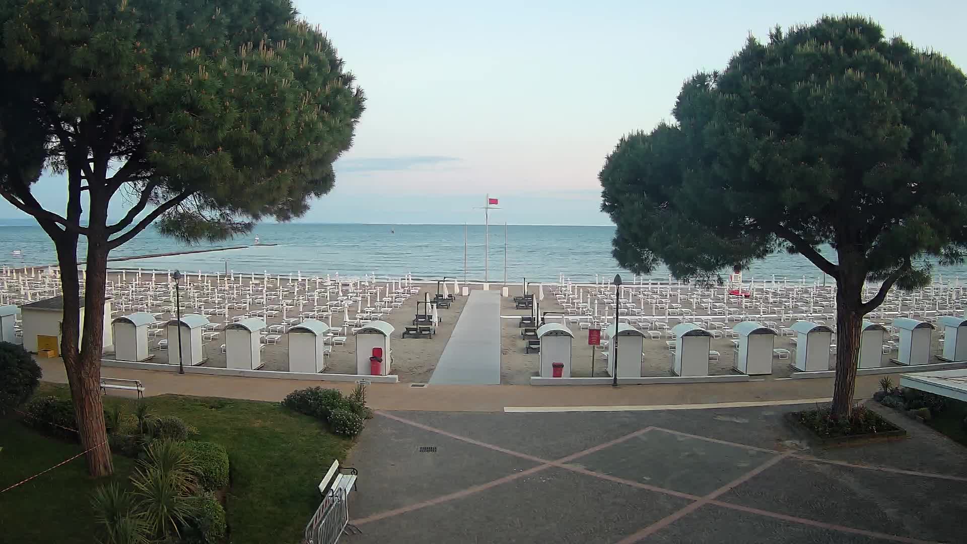 Grado Beach Webcam Entrance | Real-Time View of the Seaside