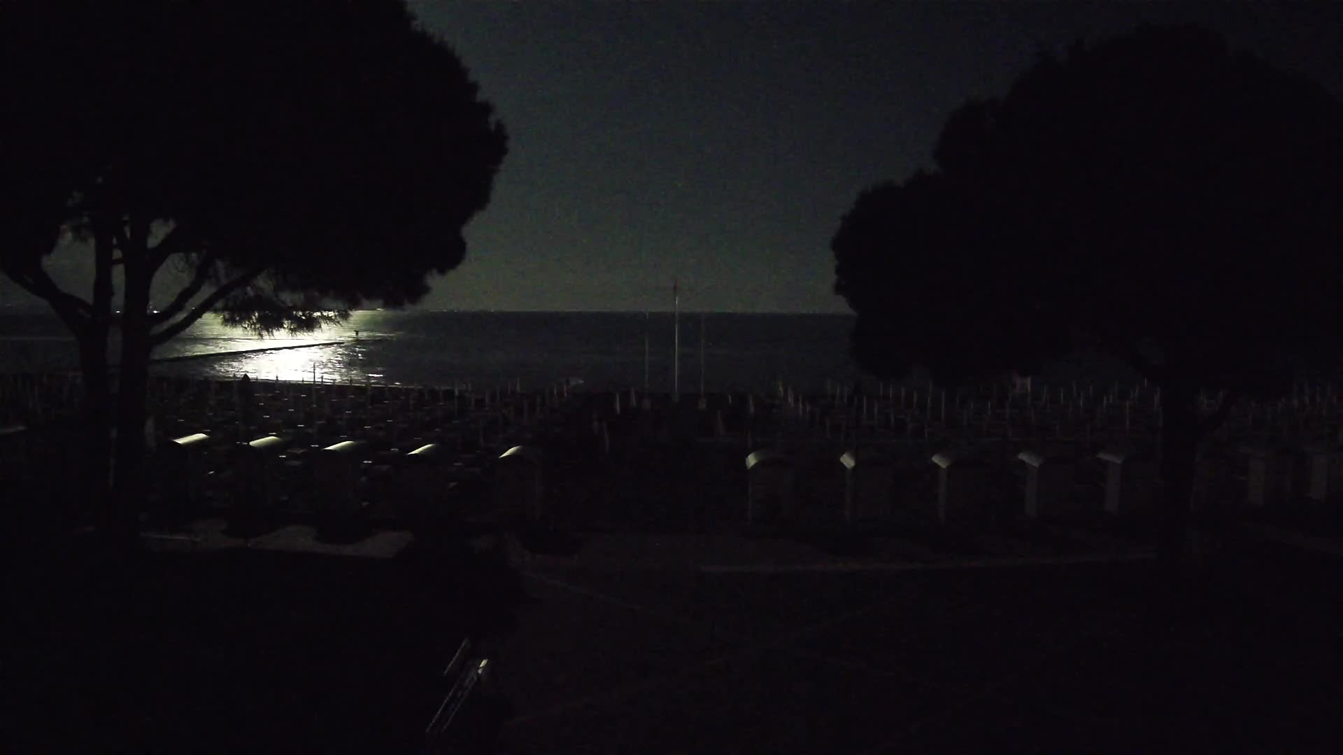 Grado Beach Webcam Entrance | Real-Time View of the Seaside
