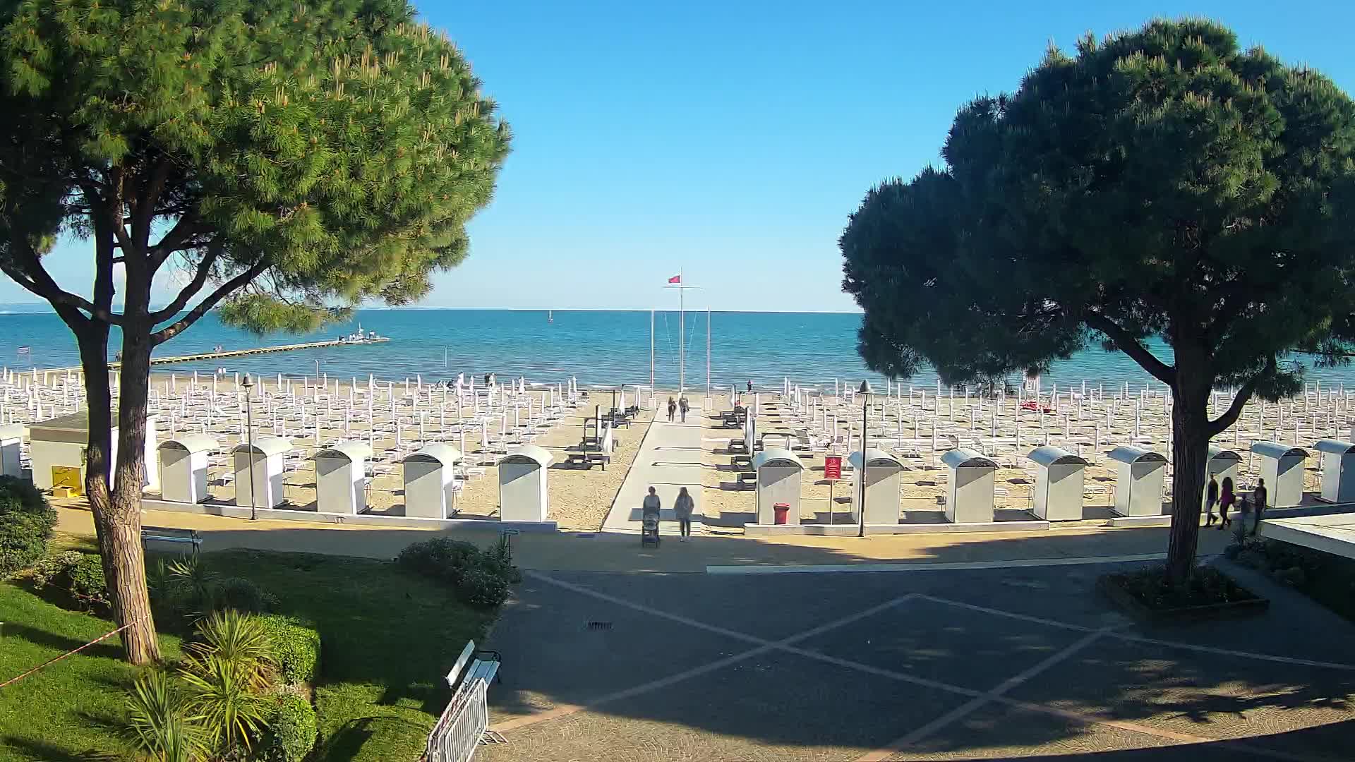Grado Beach Webcam Entrance | Real-Time View of the Seaside