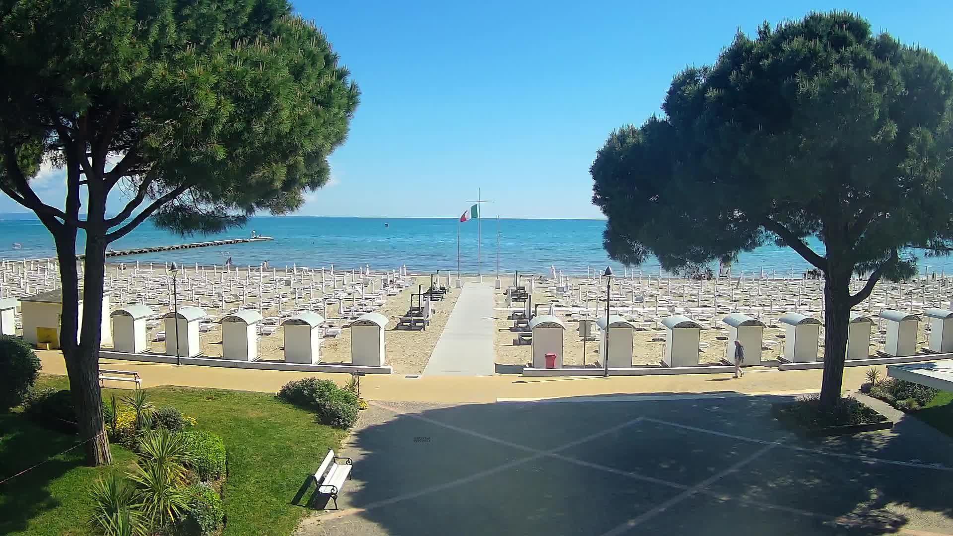 Grado Ulaz na Plažu | Pogled Uživo na Obalu