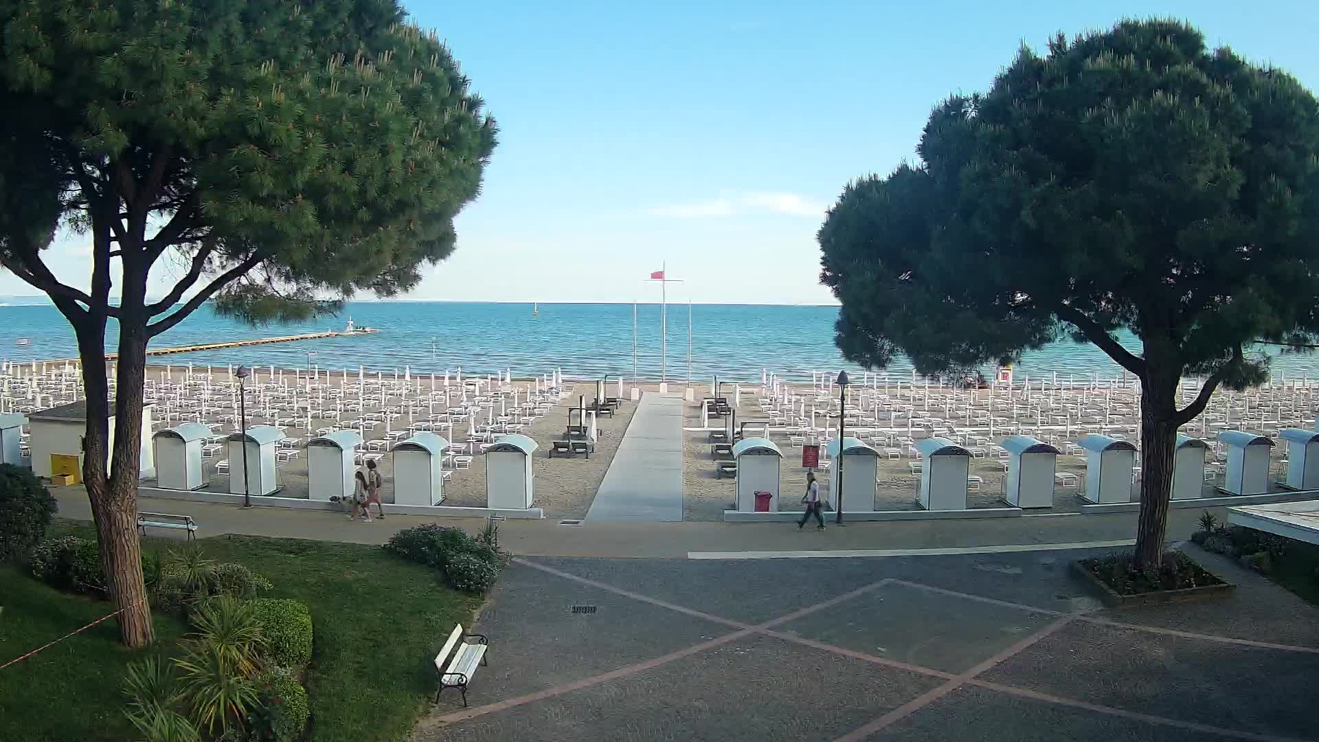 Grado Beach Webcam Entrance | Real-Time View of the Seaside