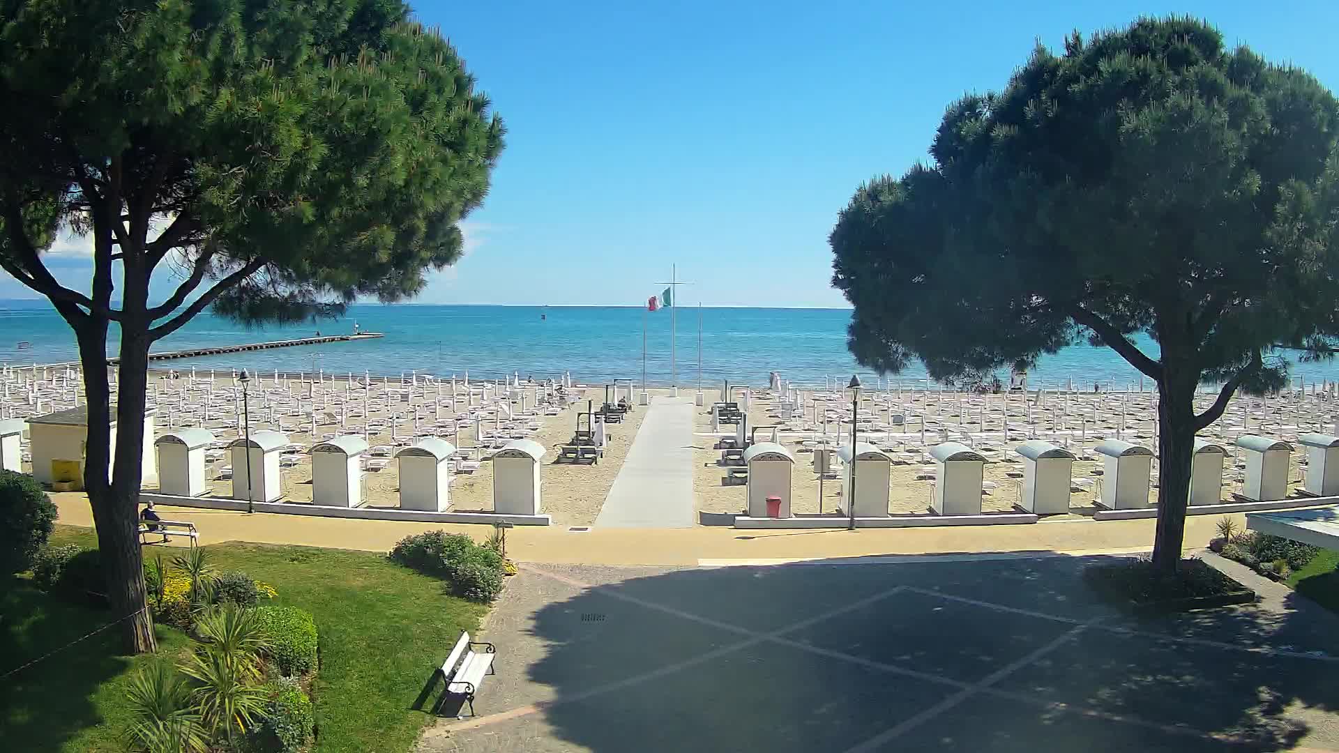 Grado Beach Webcam Entrance | Real-Time View of the Seaside