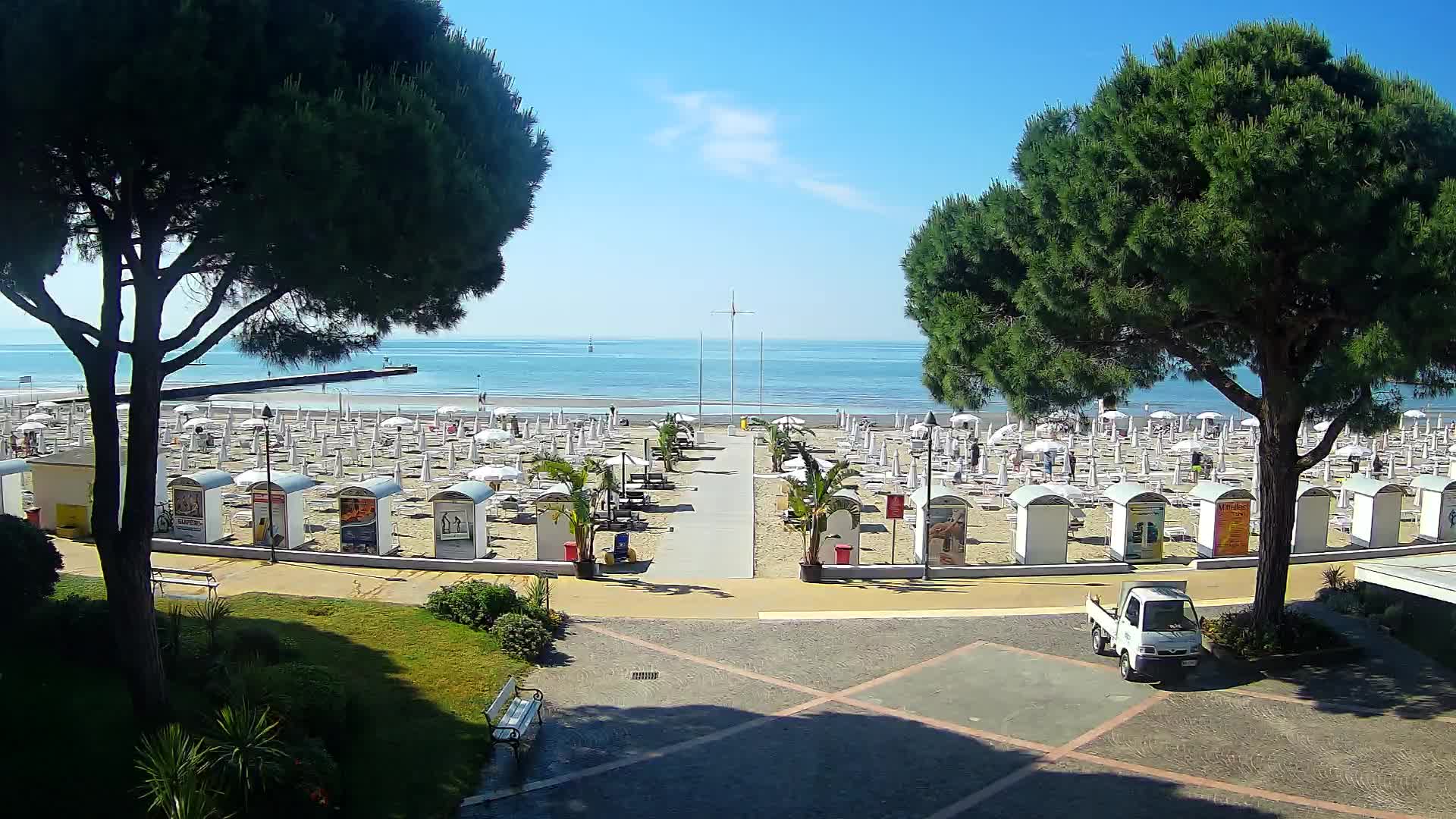 Grado Ulaz na Plažu | Pogled Uživo na Obalu