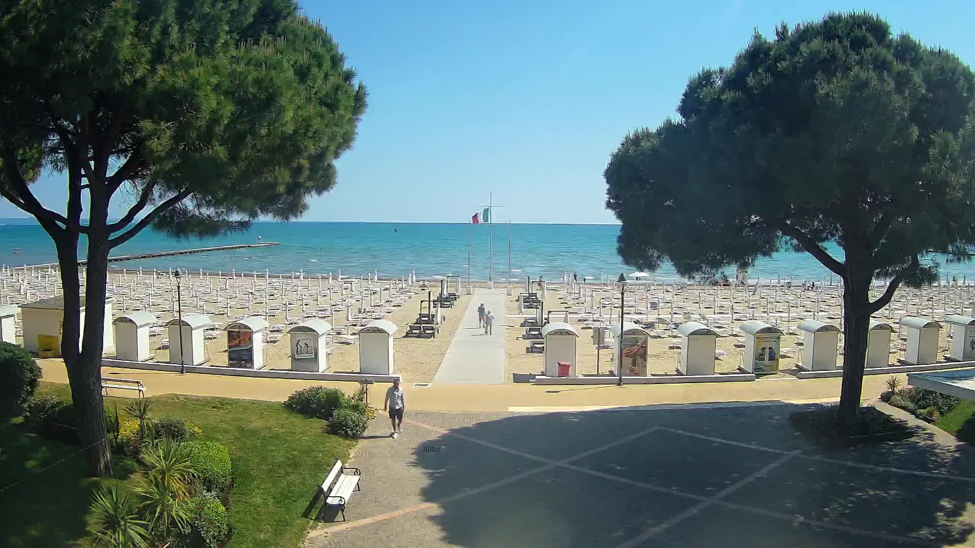 Grado Ulaz na Plažu | Pogled Uživo na Obalu