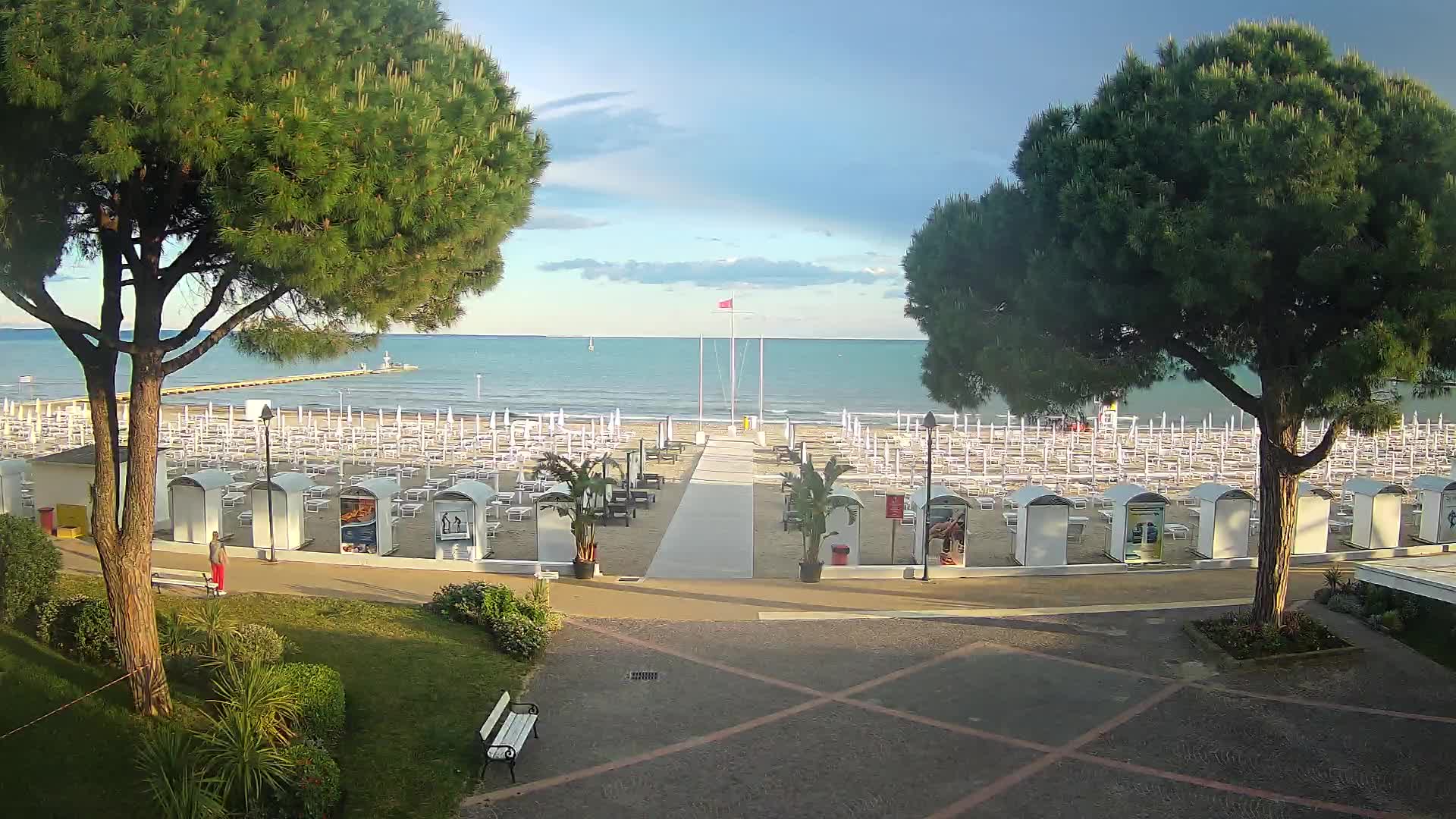 Grado Beach Webcam Entrance | Real-Time View of the Seaside