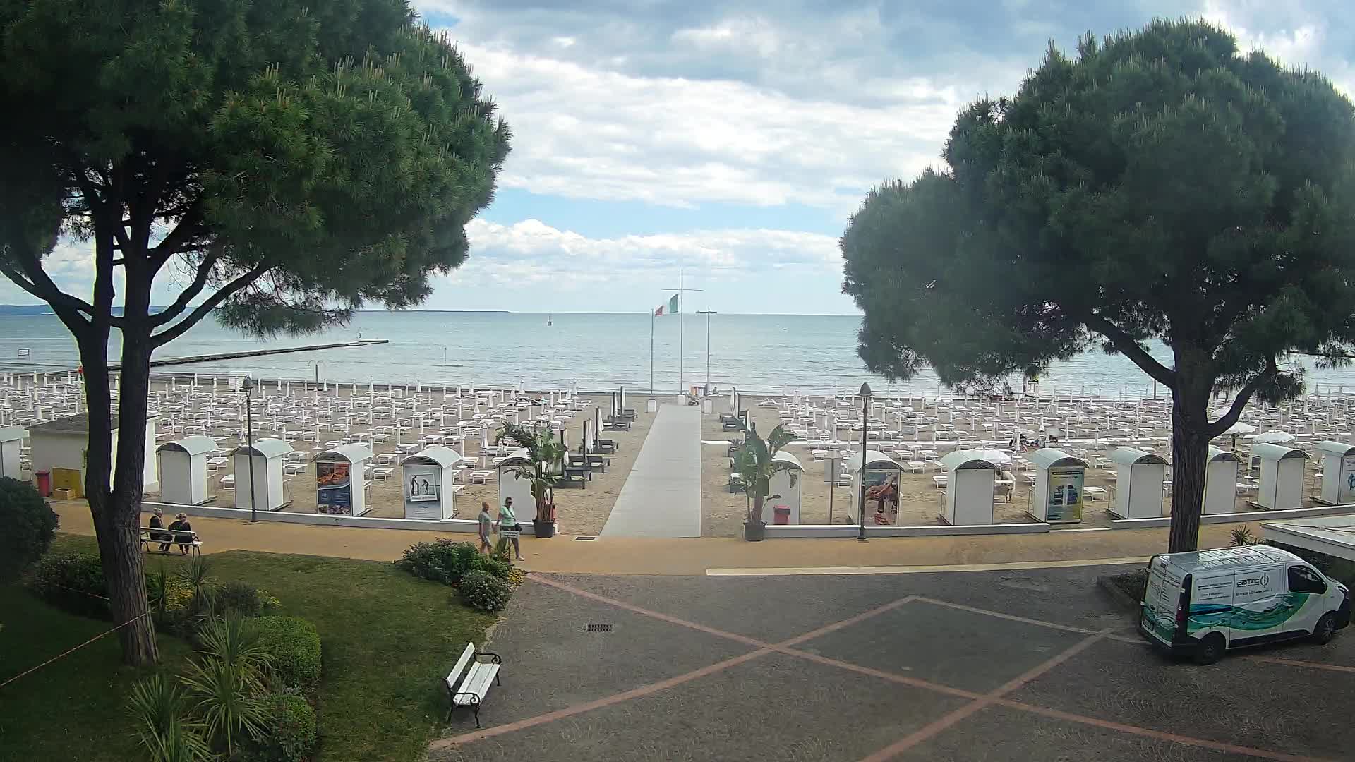 Grado Ulaz na Plažu | Pogled Uživo na Obalu