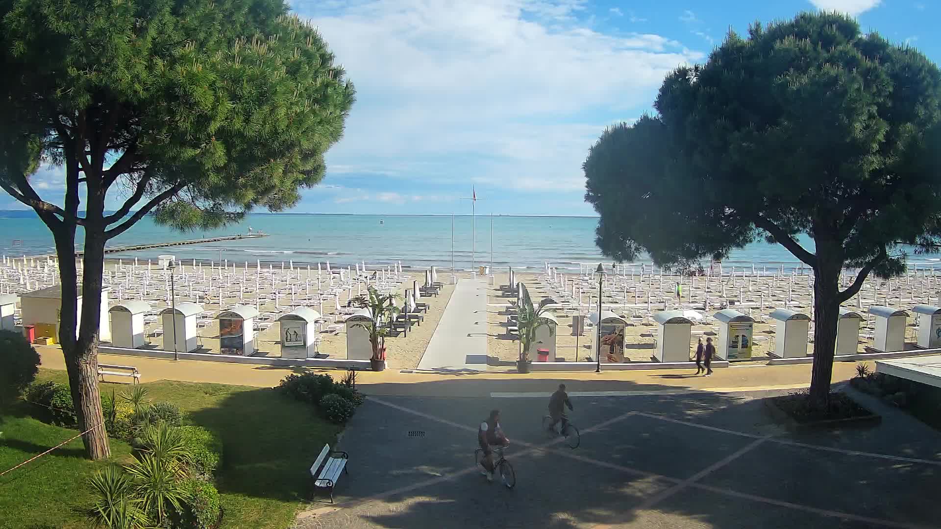 Grado Ulaz na Plažu | Pogled Uživo na Obalu