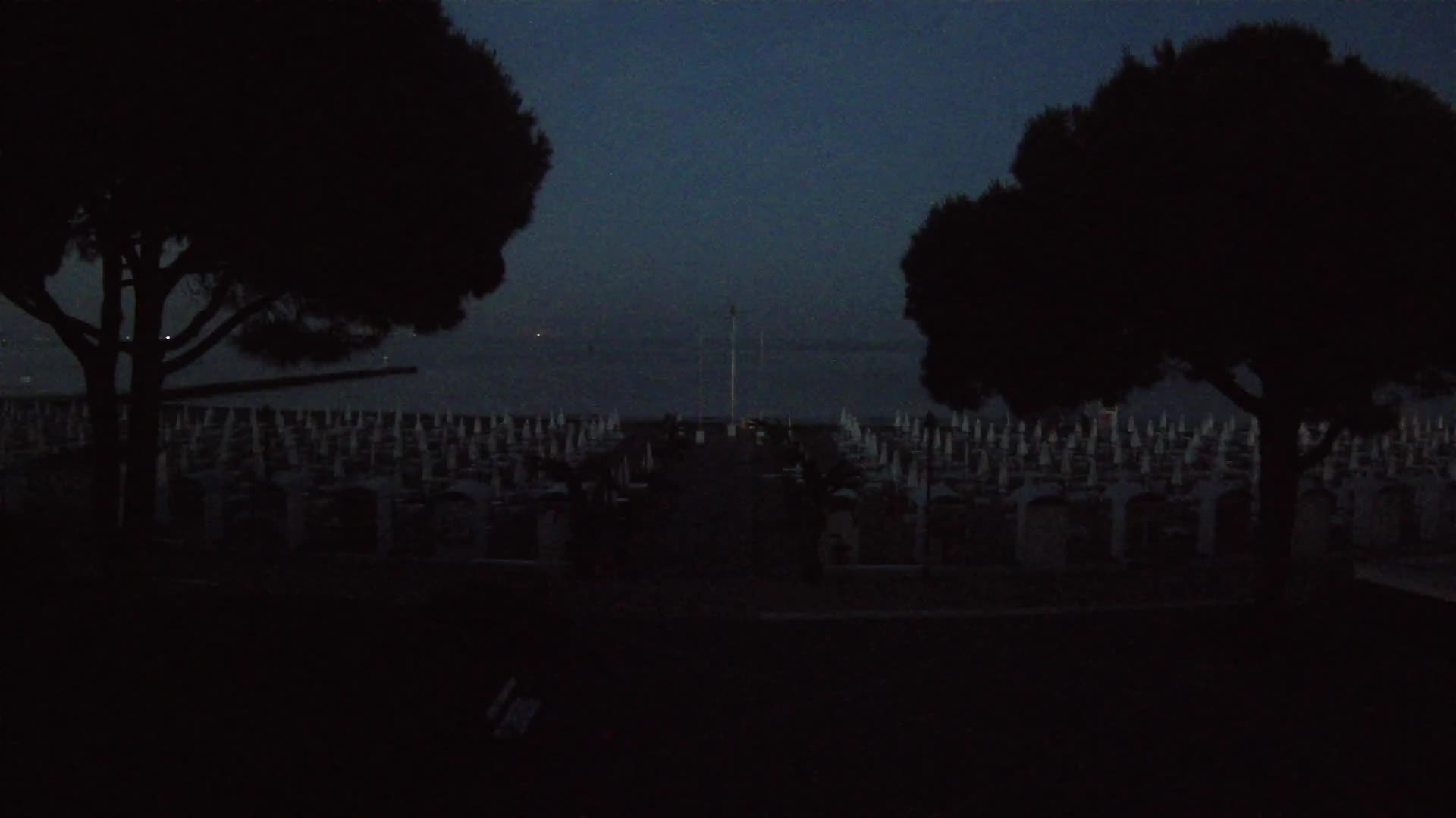 Grado Beach Webcam Entrance | Real-Time View of the Seaside