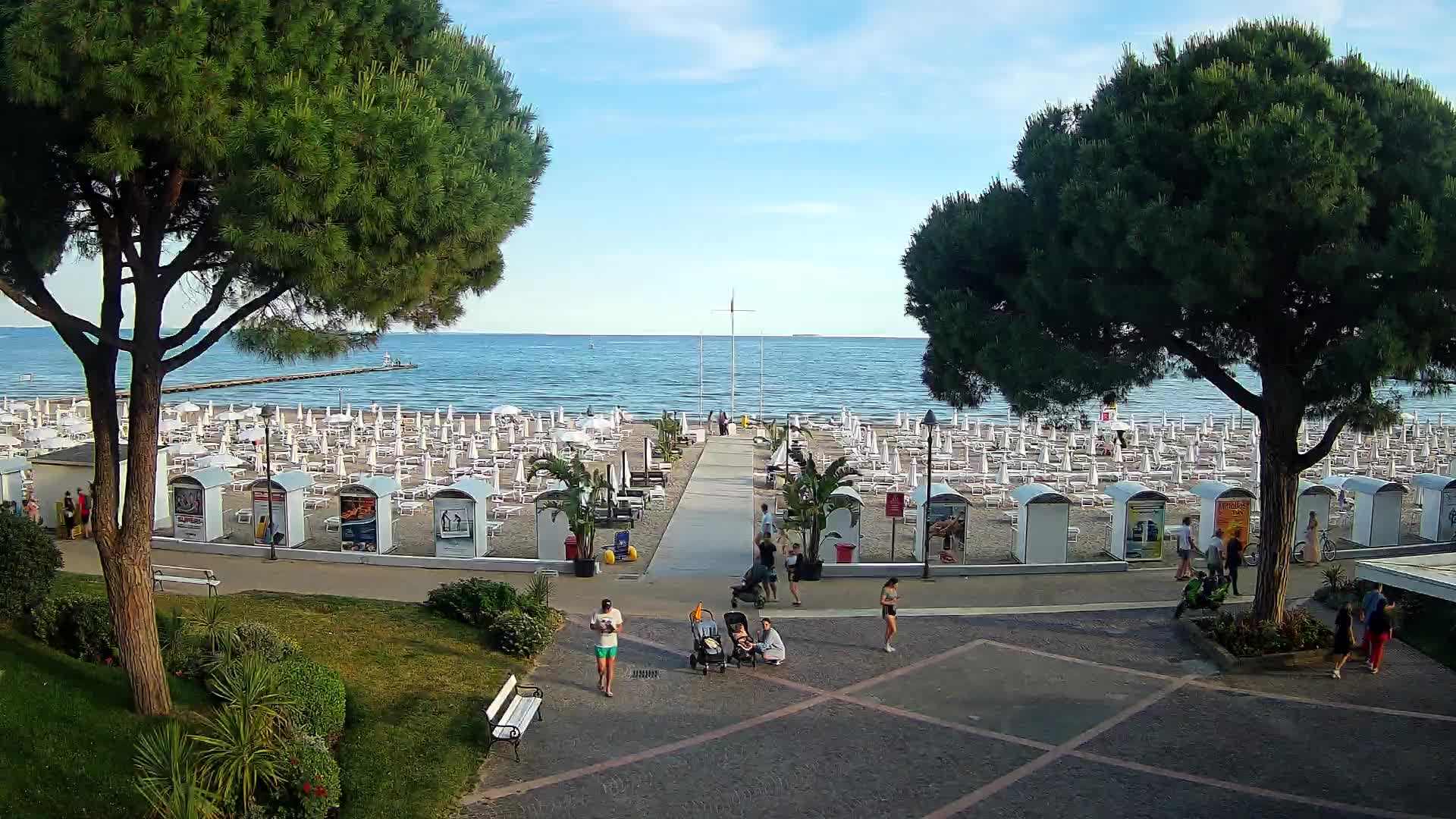 Grado Beach Webcam Entrance | Real-Time View of the Seaside