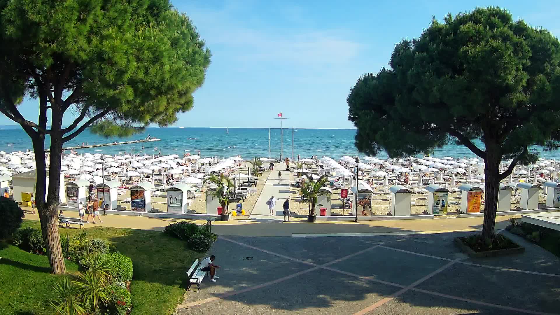 Grado Ulaz na Plažu | Pogled Uživo na Obalu