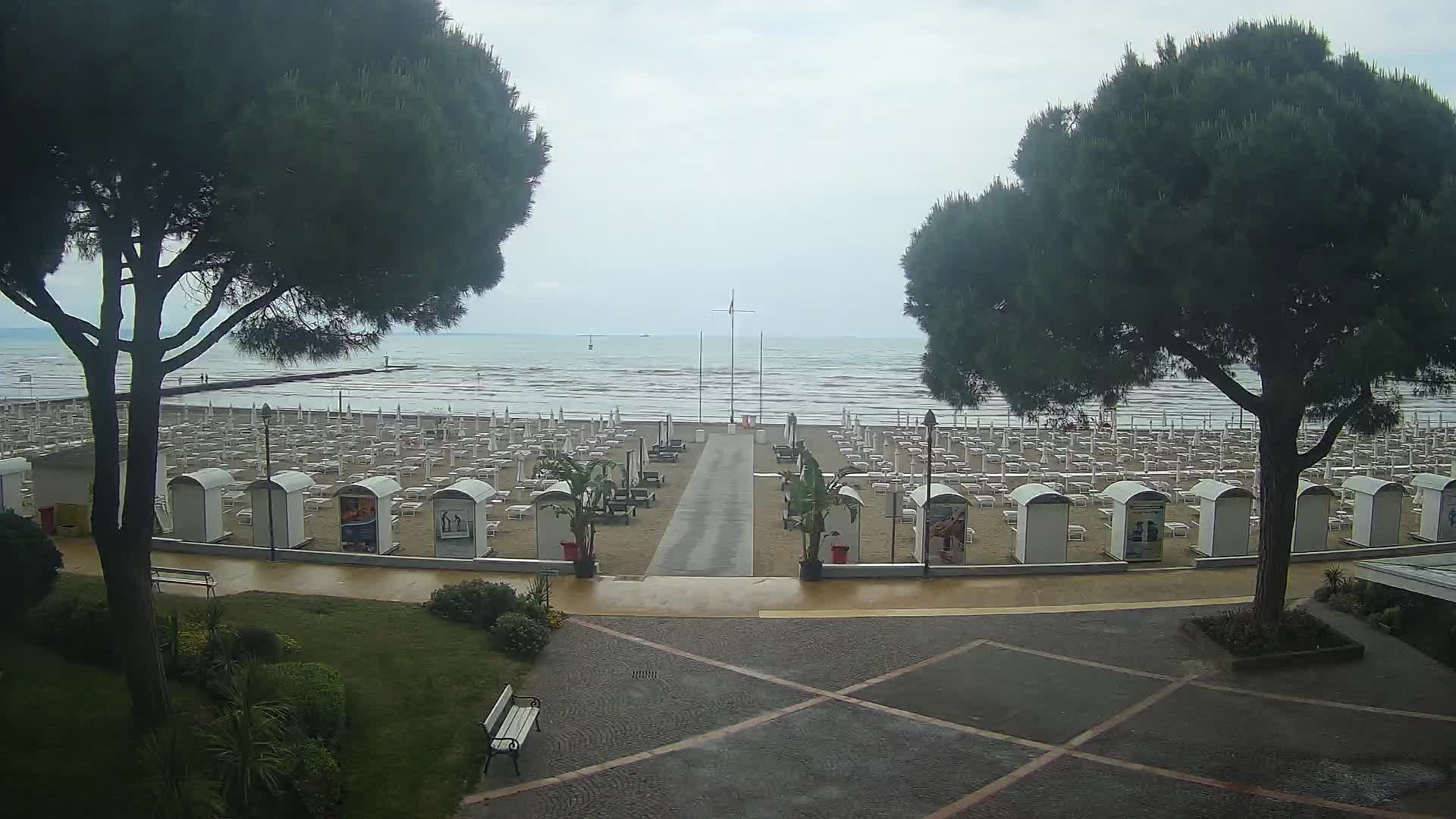Grado Beach Webcam Entrance | Real-Time View of the Seaside