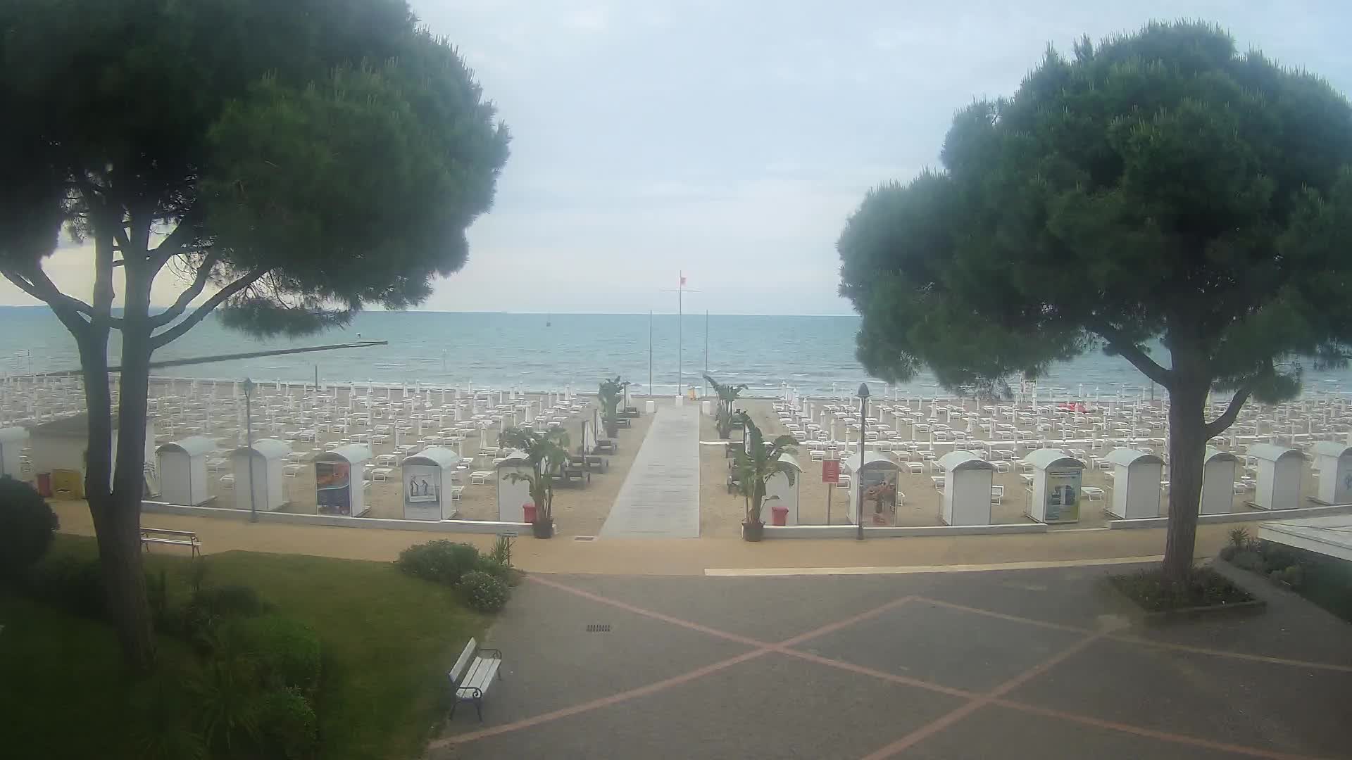 Grado Beach Webcam Entrance | Real-Time View of the Seaside