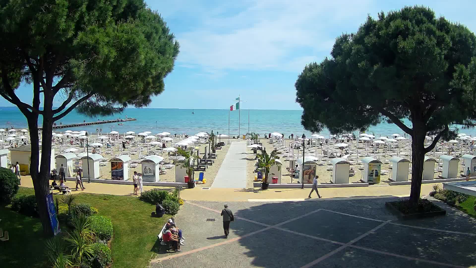 Grado Beach Webcam Entrance | Real-Time View of the Seaside