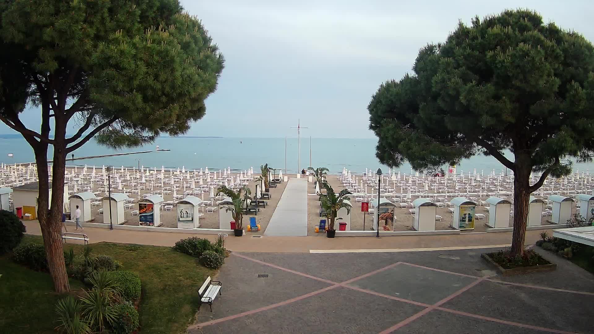 Grado Ulaz na Plažu | Pogled Uživo na Obalu