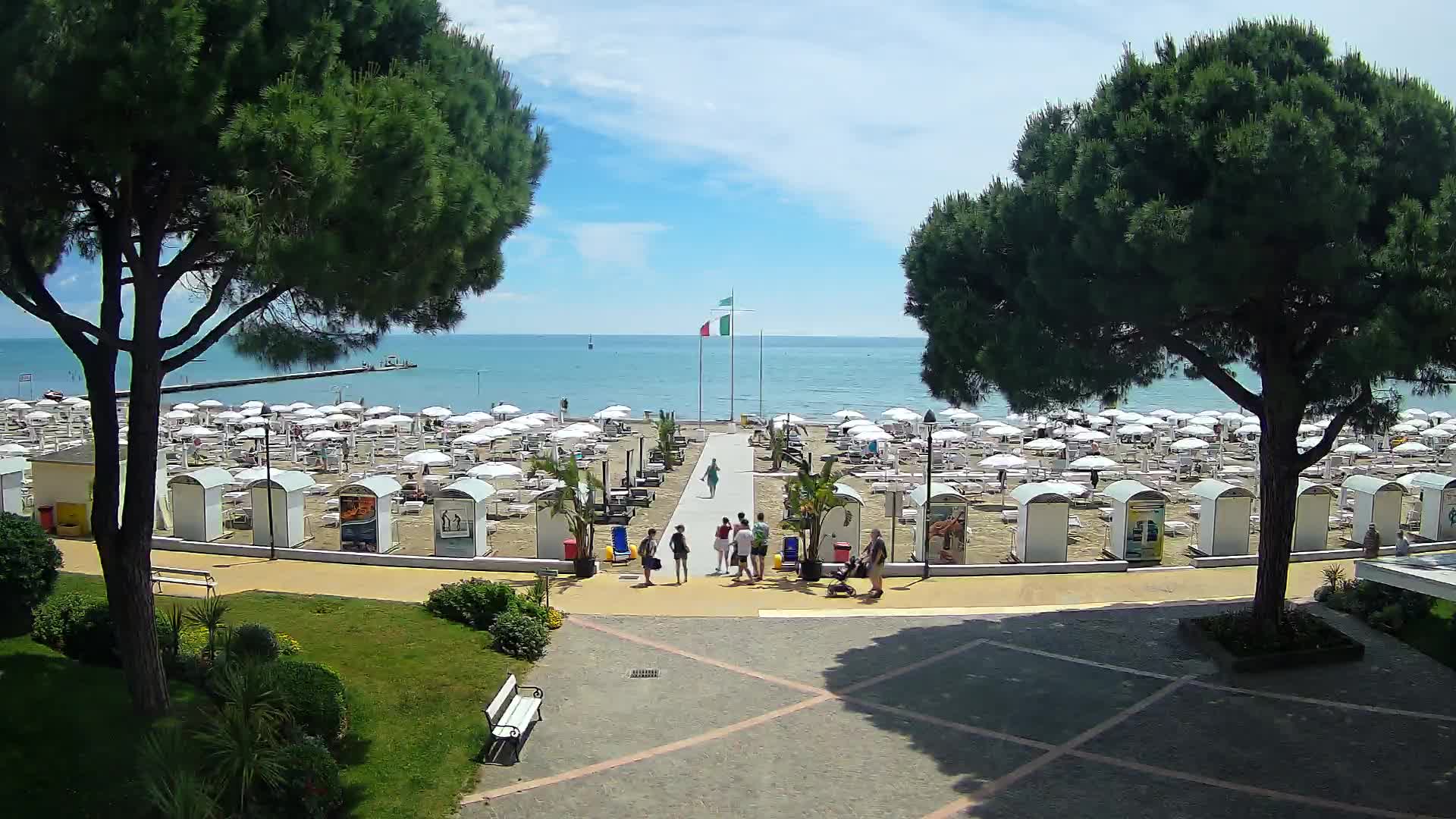 Grado Ulaz na Plažu | Pogled Uživo na Obalu