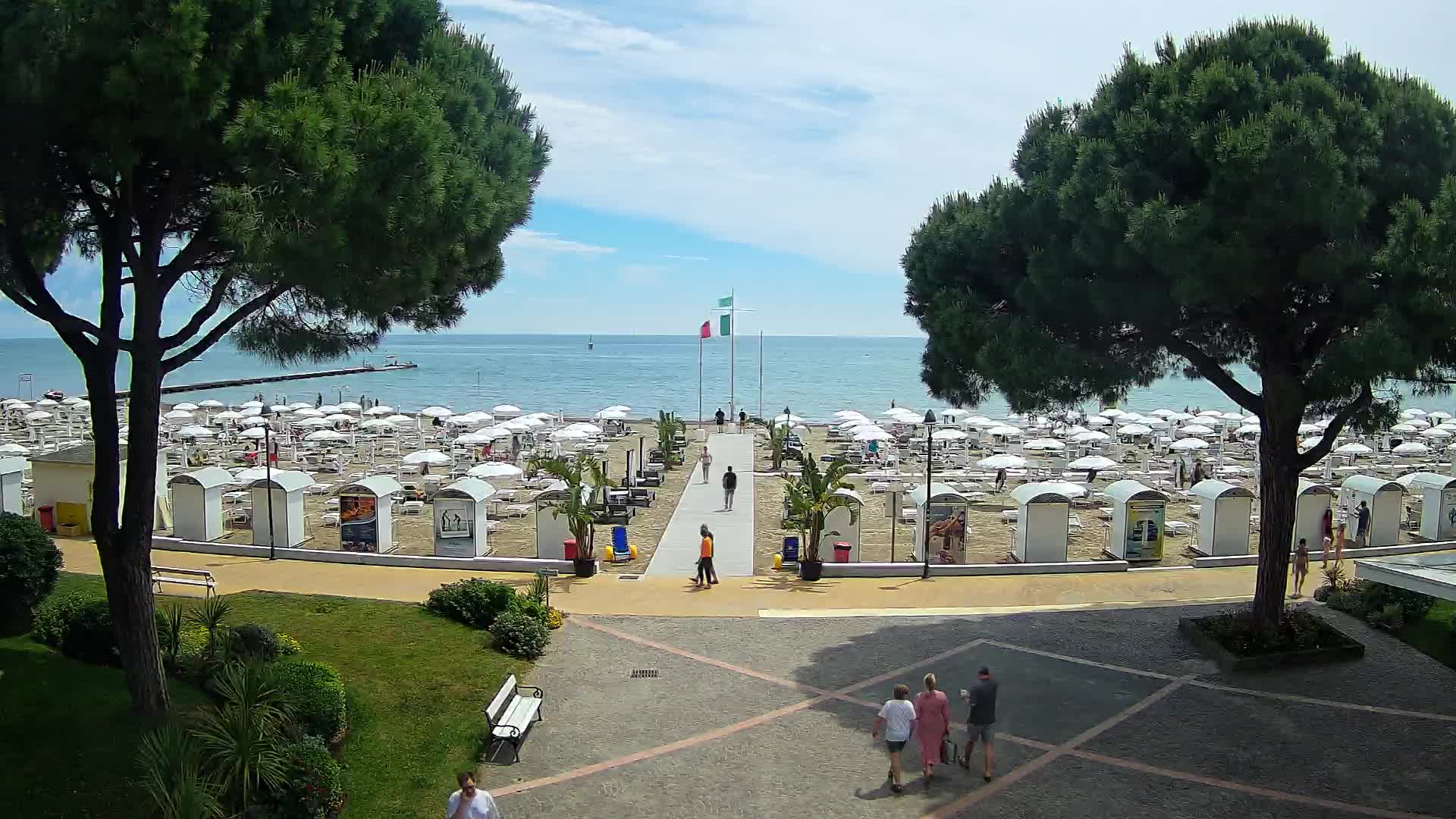 Grado Ulaz na Plažu | Pogled Uživo na Obalu