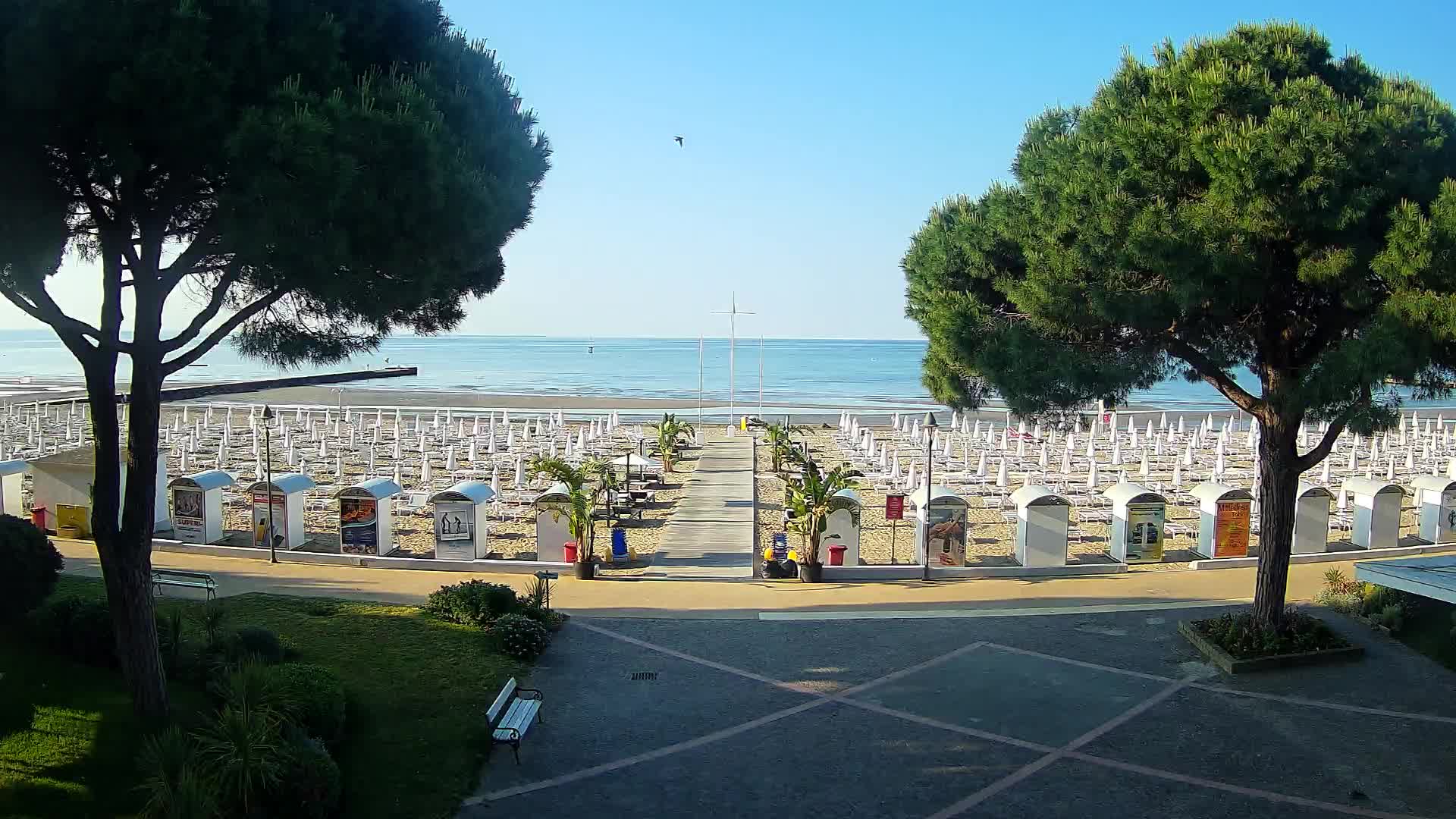 Grado Ulaz na Plažu | Pogled Uživo na Obalu