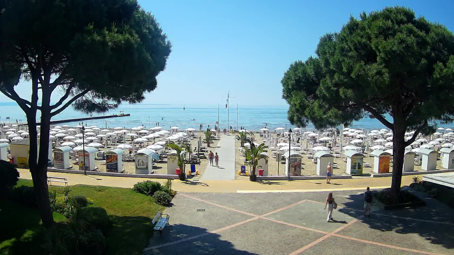 Grado Ulaz na Plažu | Pogled Uživo na Obalu