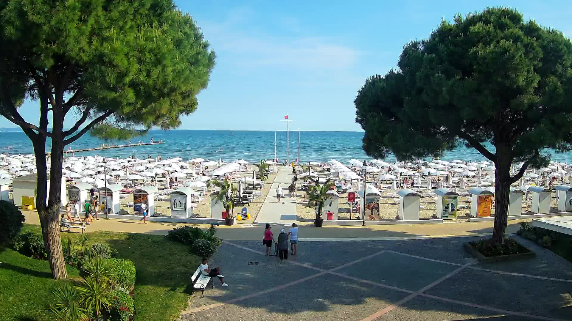 Grado Ulaz na Plažu | Pogled Uživo na Obalu