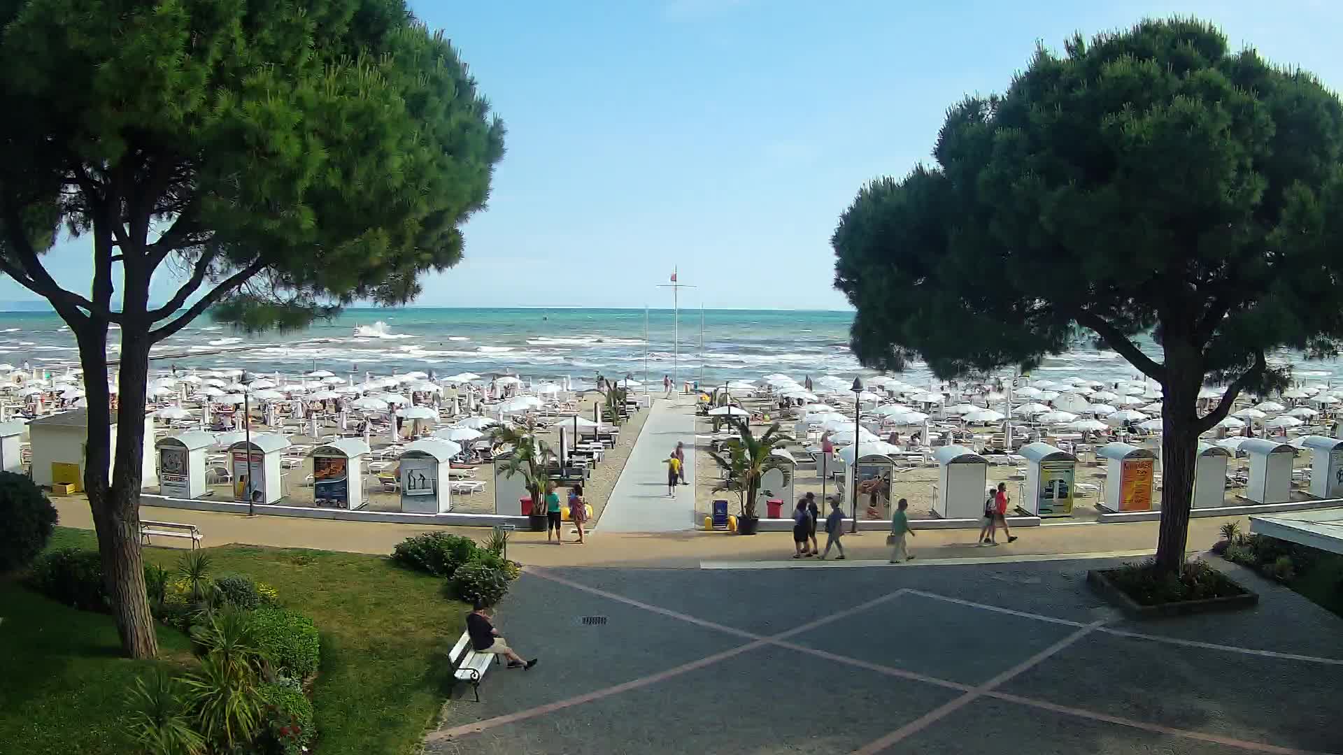 Grado Ulaz na Plažu | Pogled Uživo na Obalu