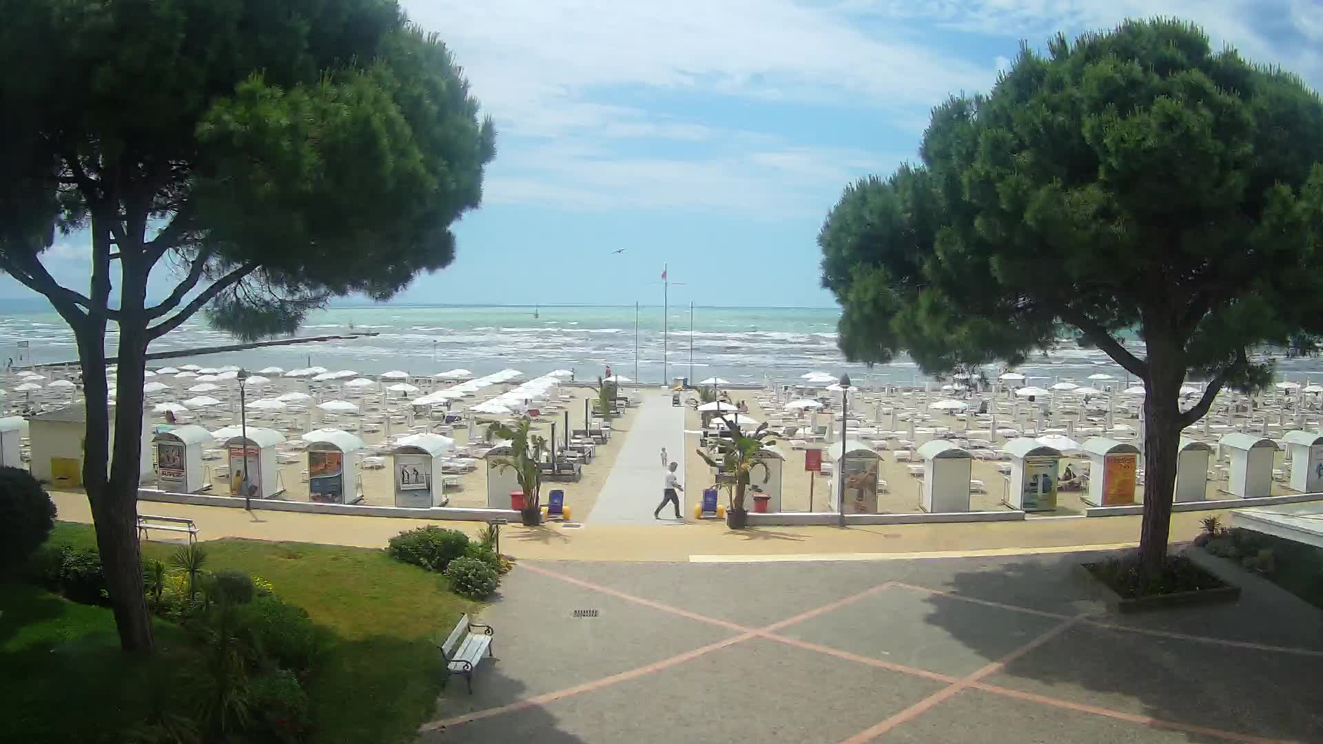 Grado Ulaz na Plažu | Pogled Uživo na Obalu