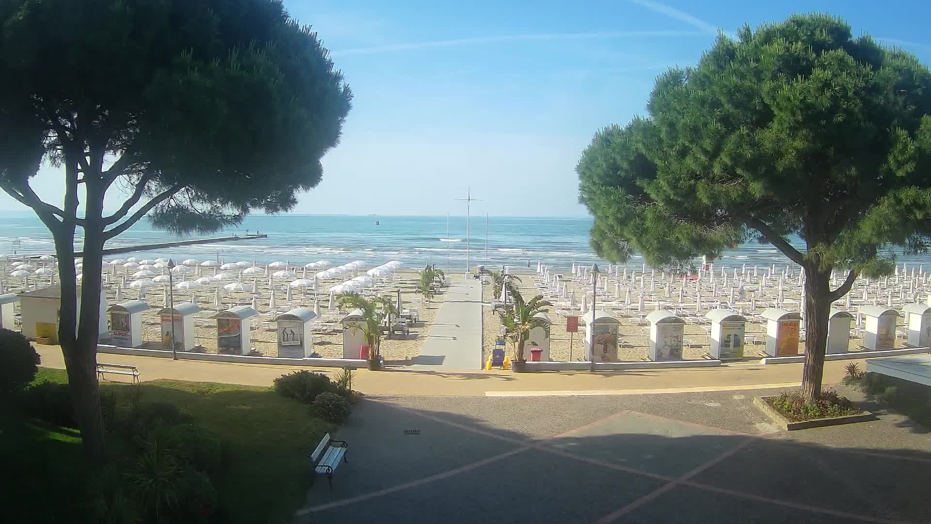 Grado Ulaz na Plažu | Pogled Uživo na Obalu