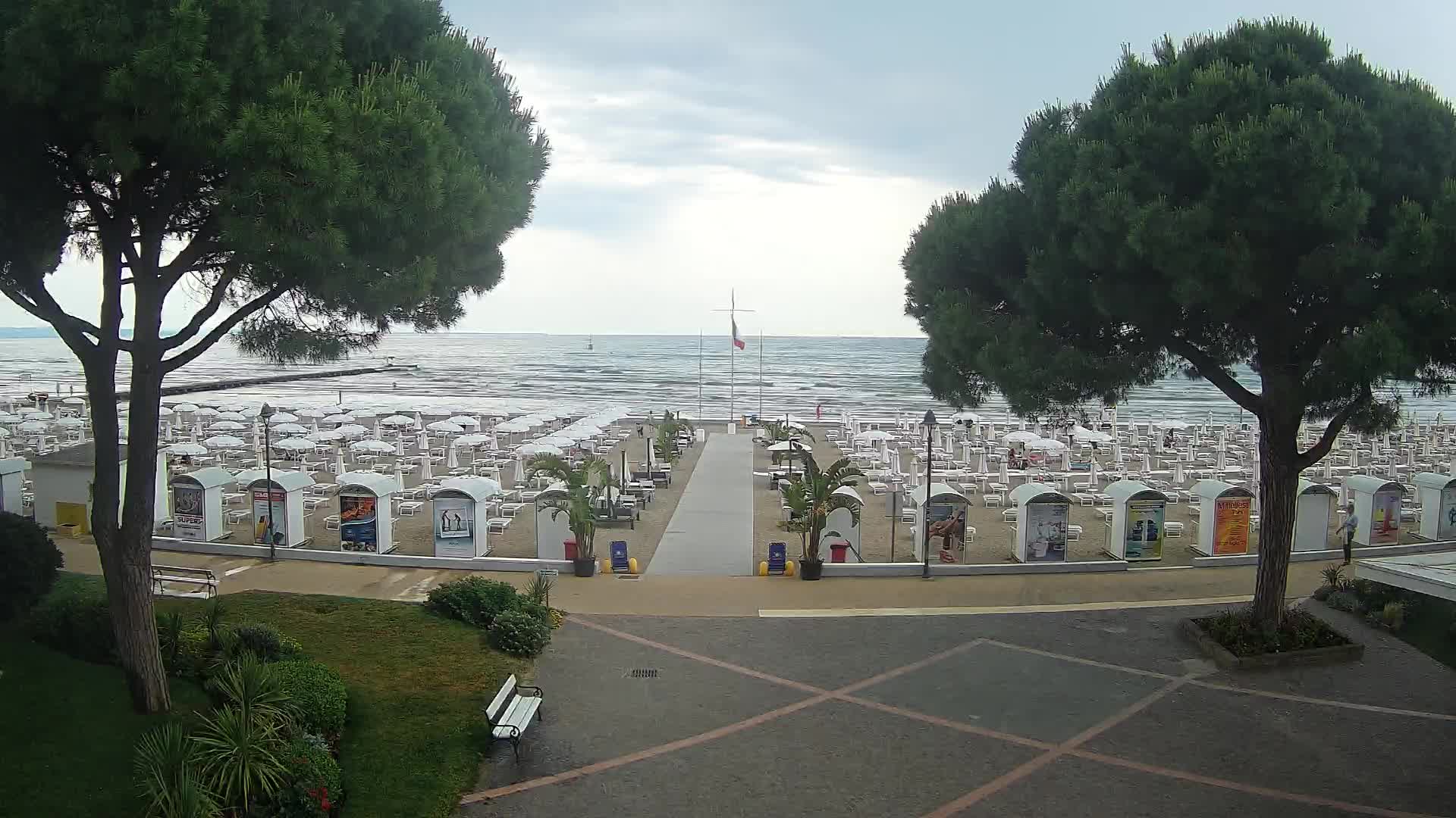 Grado Beach Webcam Entrance | Real-Time View of the Seaside