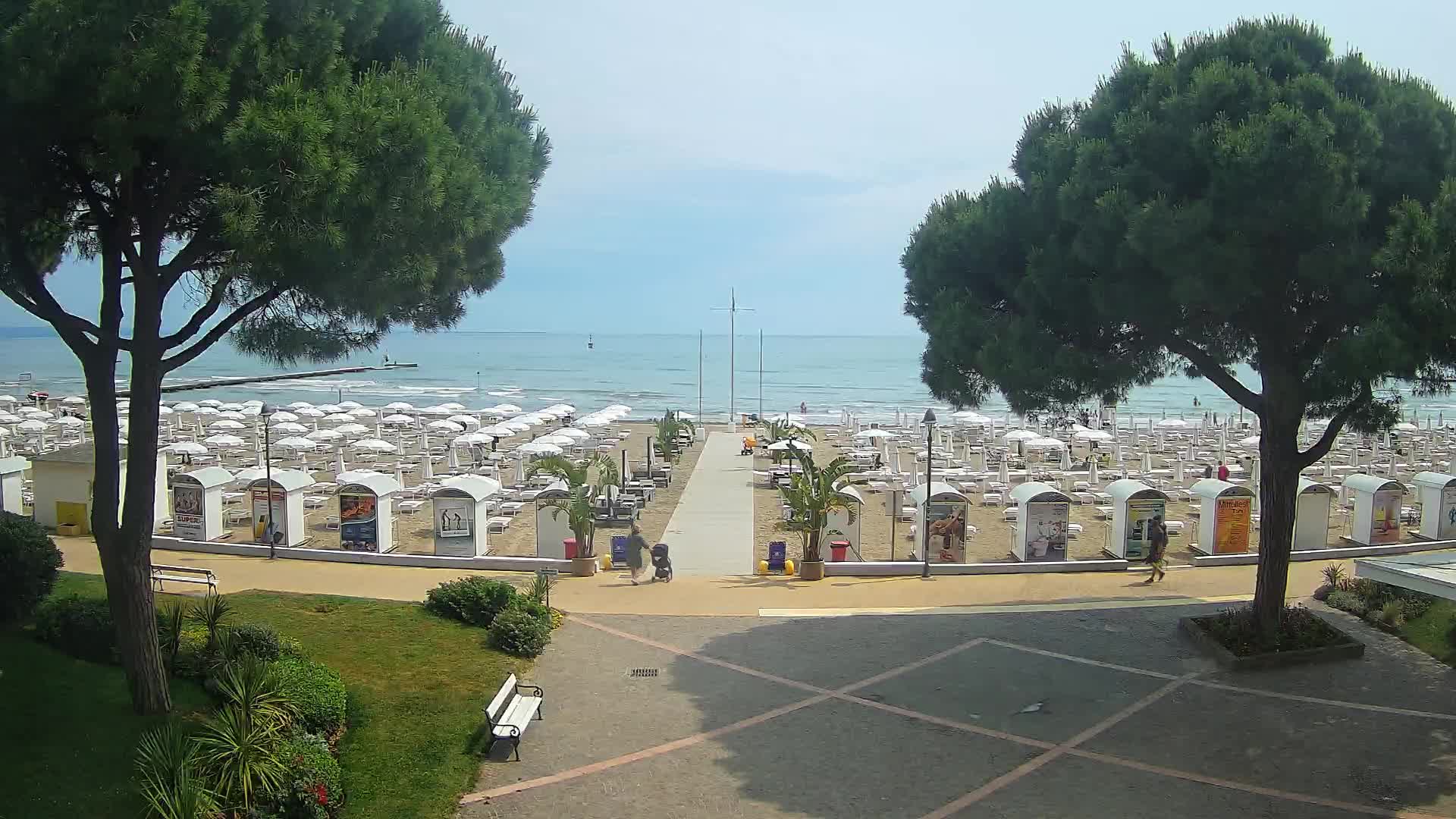 Grado Beach Webcam Entrance | Real-Time View of the Seaside