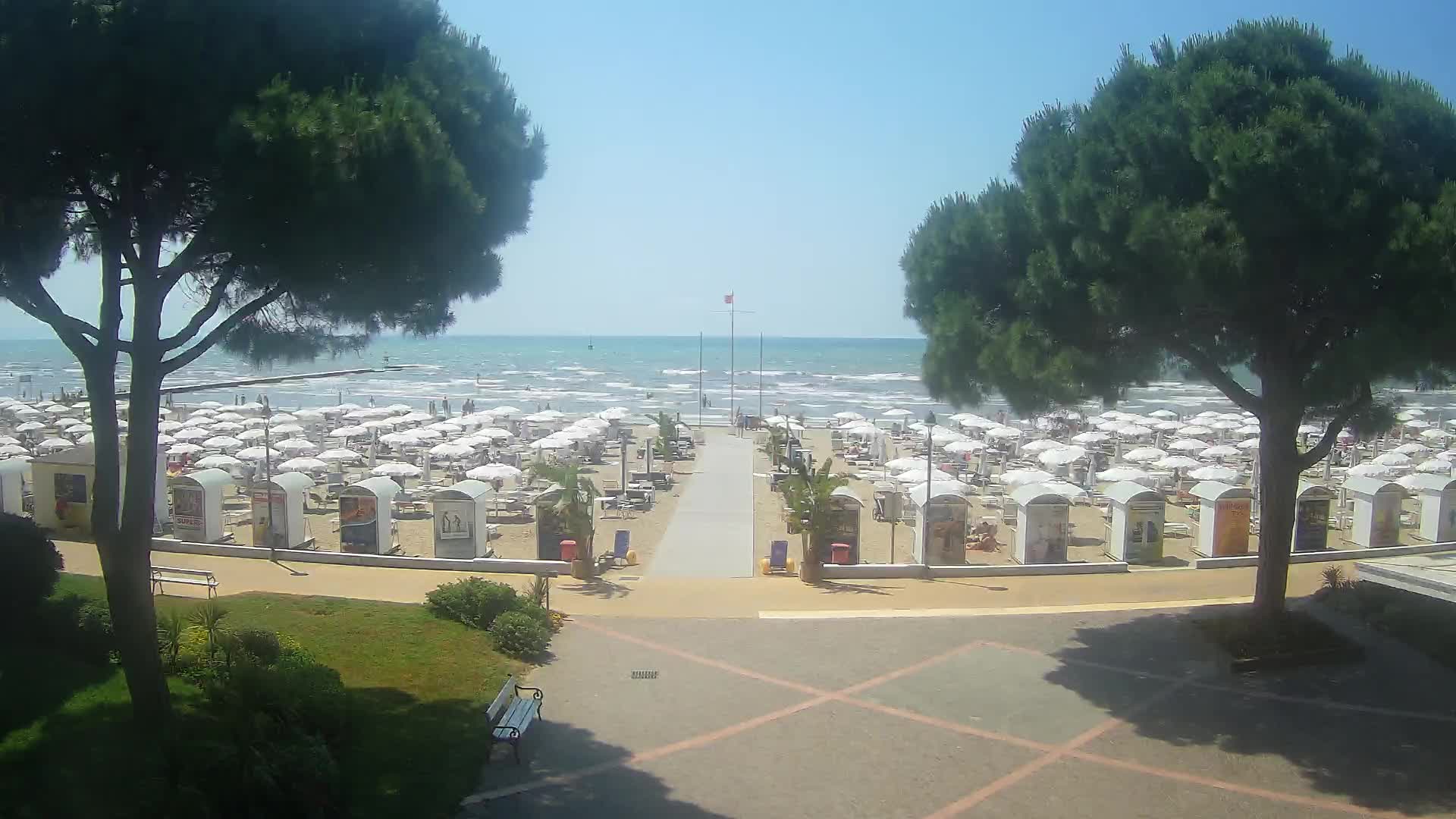 Grado Beach Webcam Entrance | Real-Time View of the Seaside