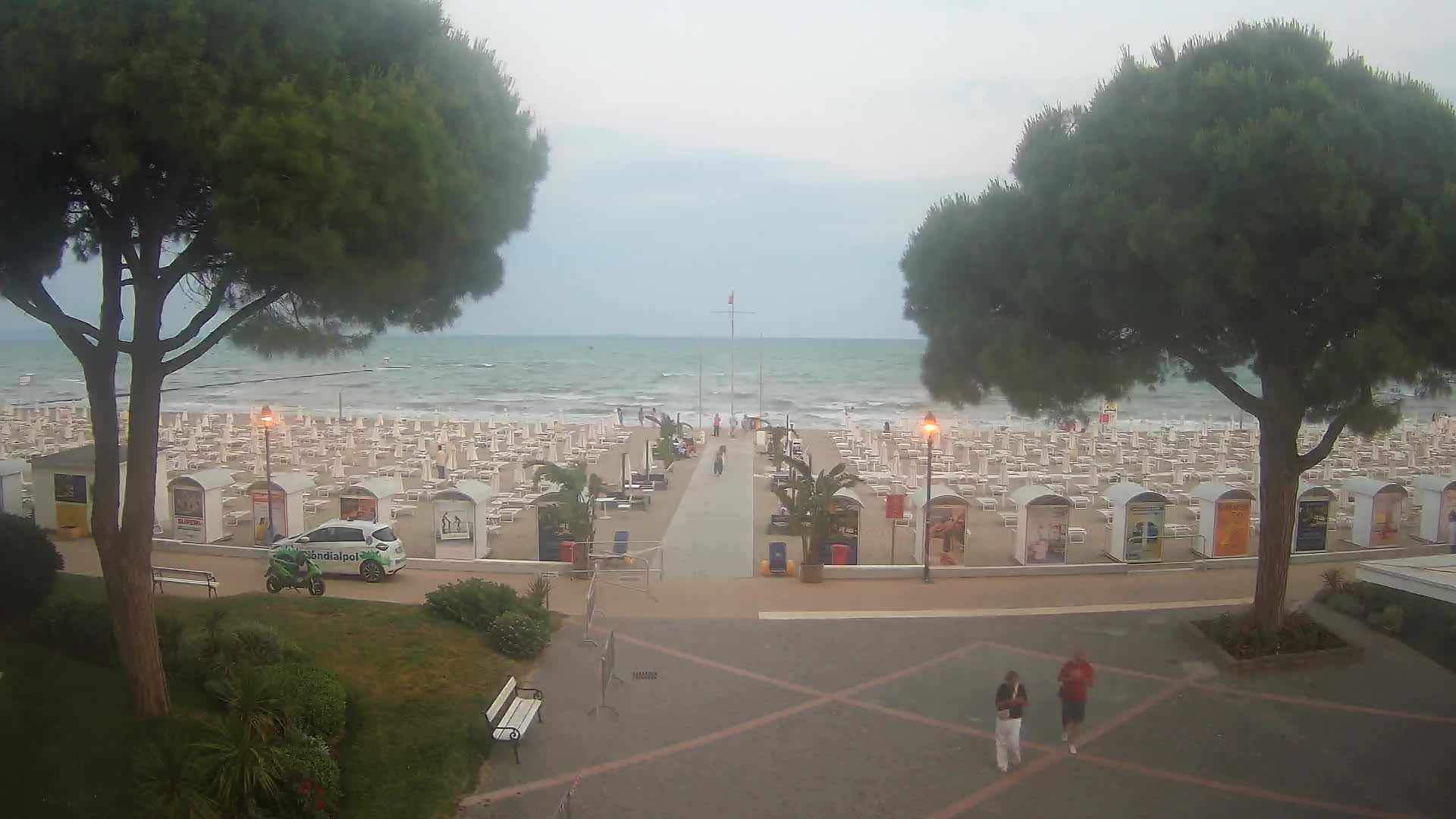 Grado Beach Webcam Entrance | Real-Time View of the Seaside