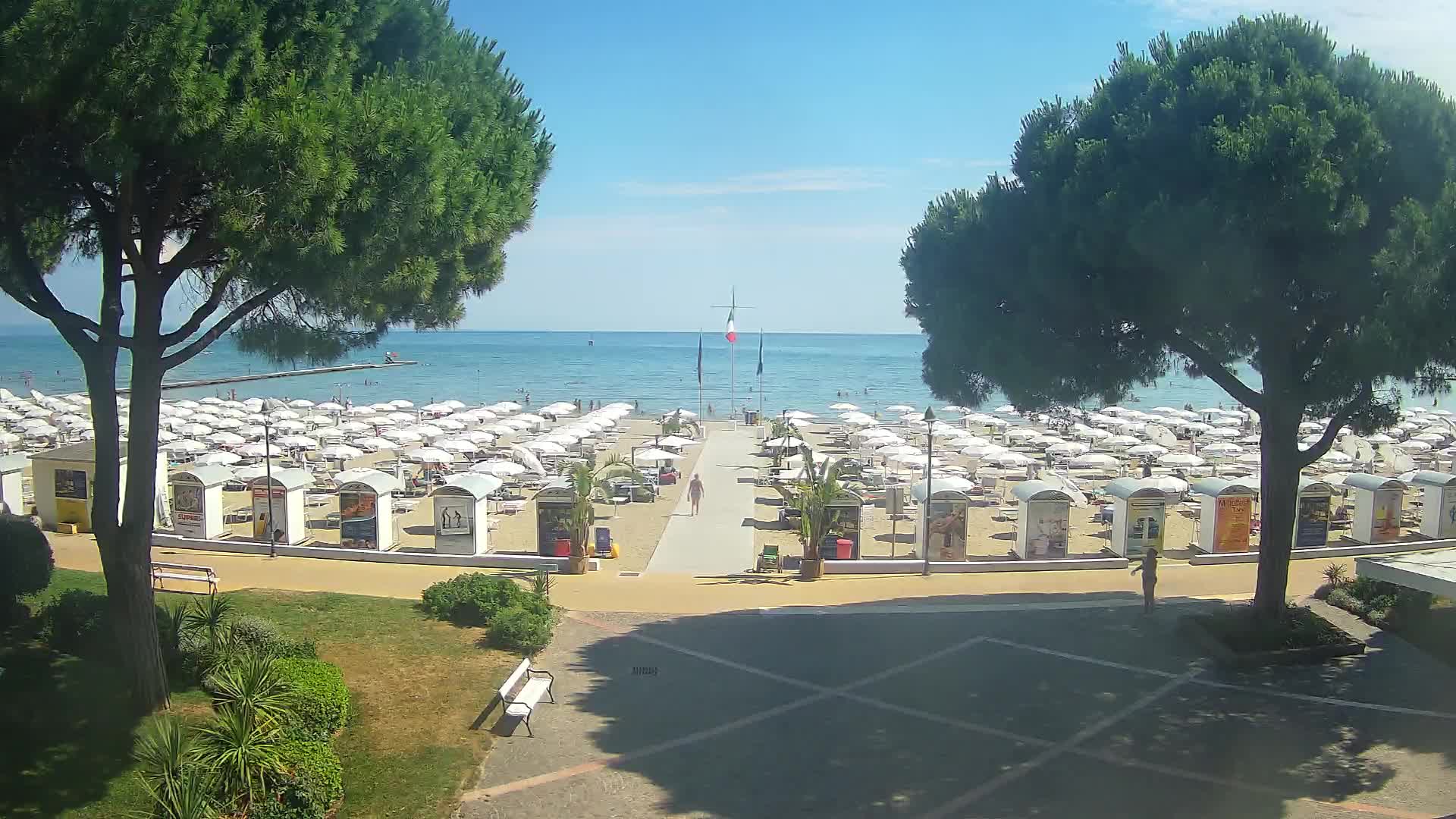 Grado Beach Webcam Entrance | Real-Time View of the Seaside