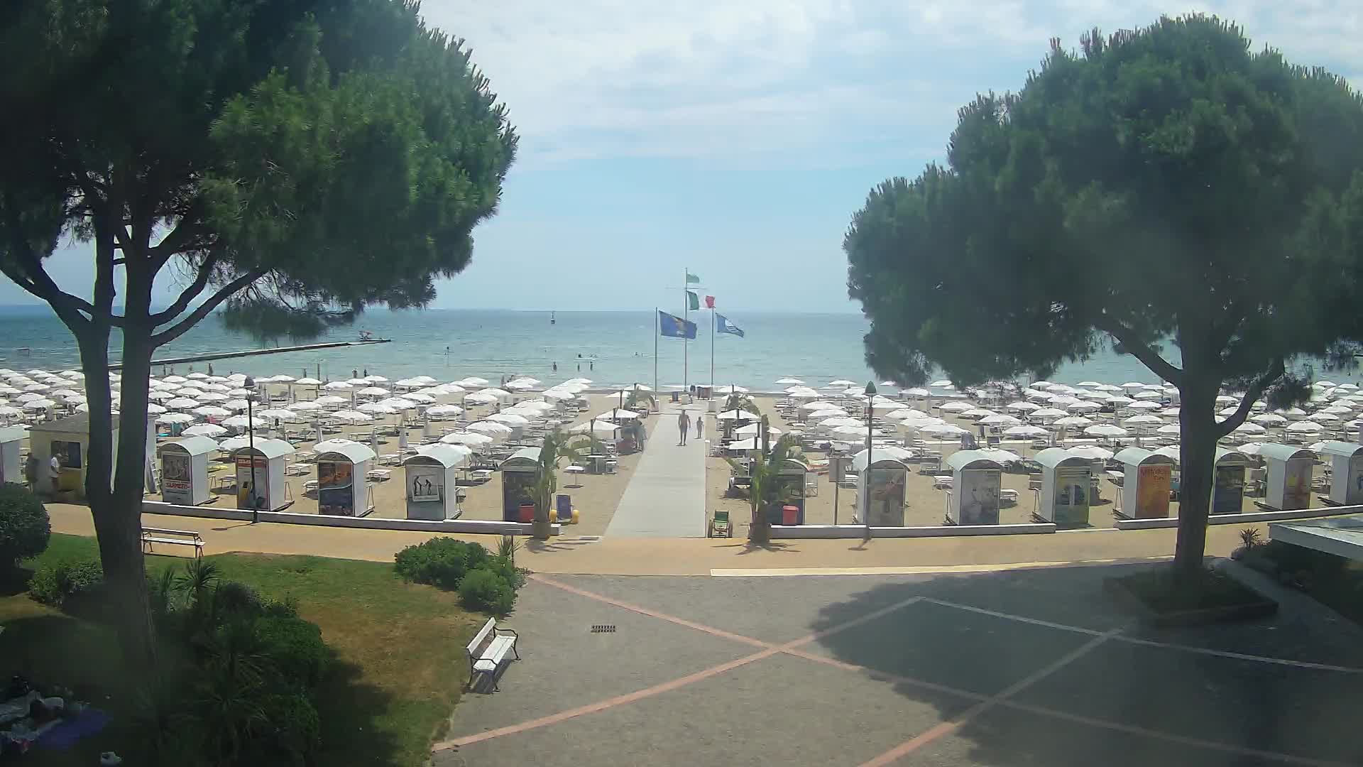 Grado Beach Webcam Entrance | Real-Time View of the Seaside