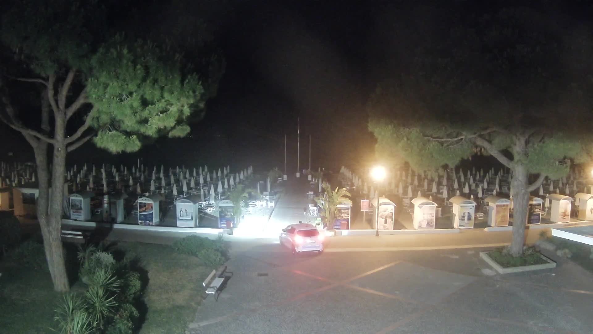 Grado Beach Webcam Entrance | Real-Time View of the Seaside