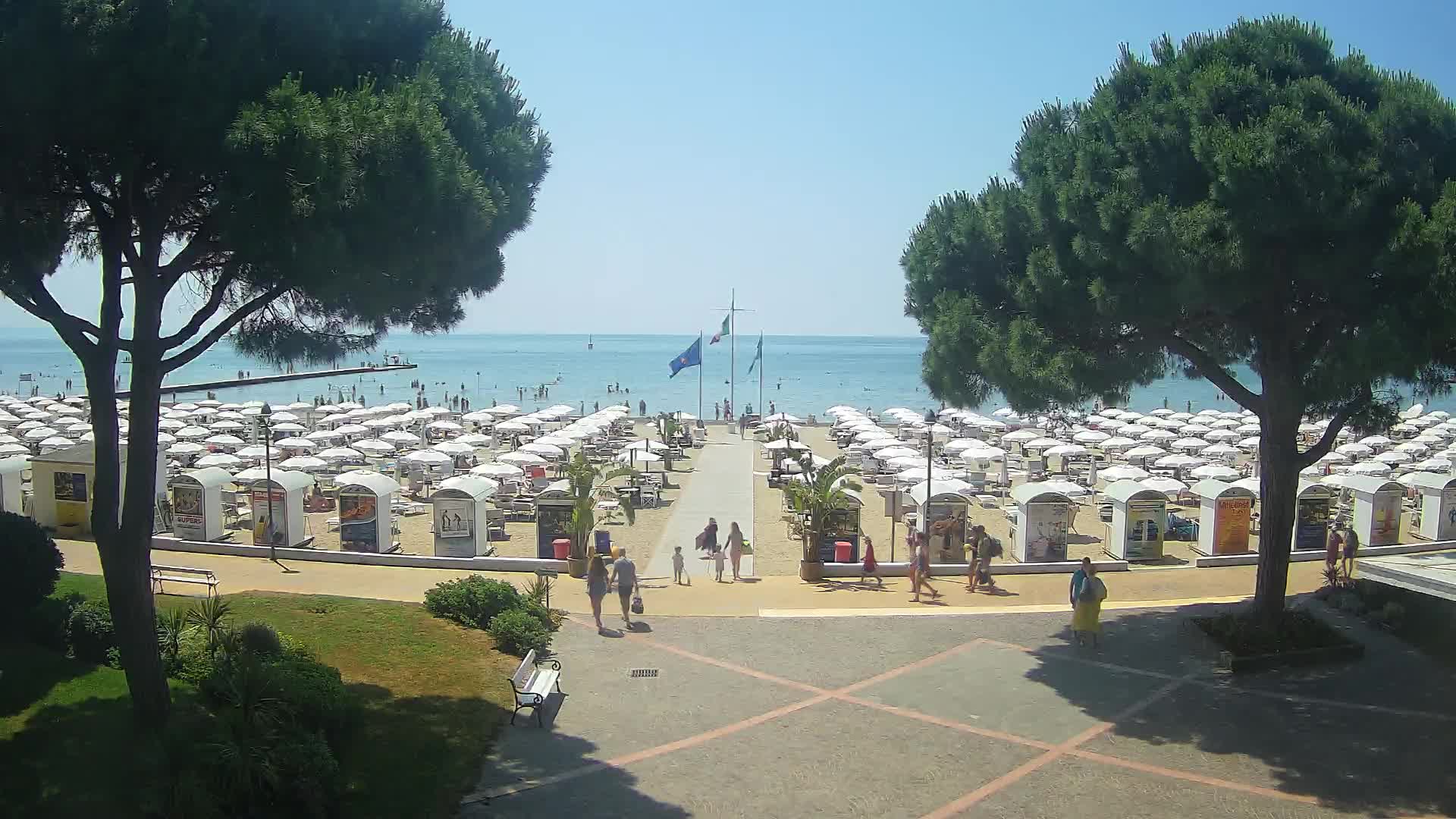 Grado Beach Webcam Entrance | Real-Time View of the Seaside