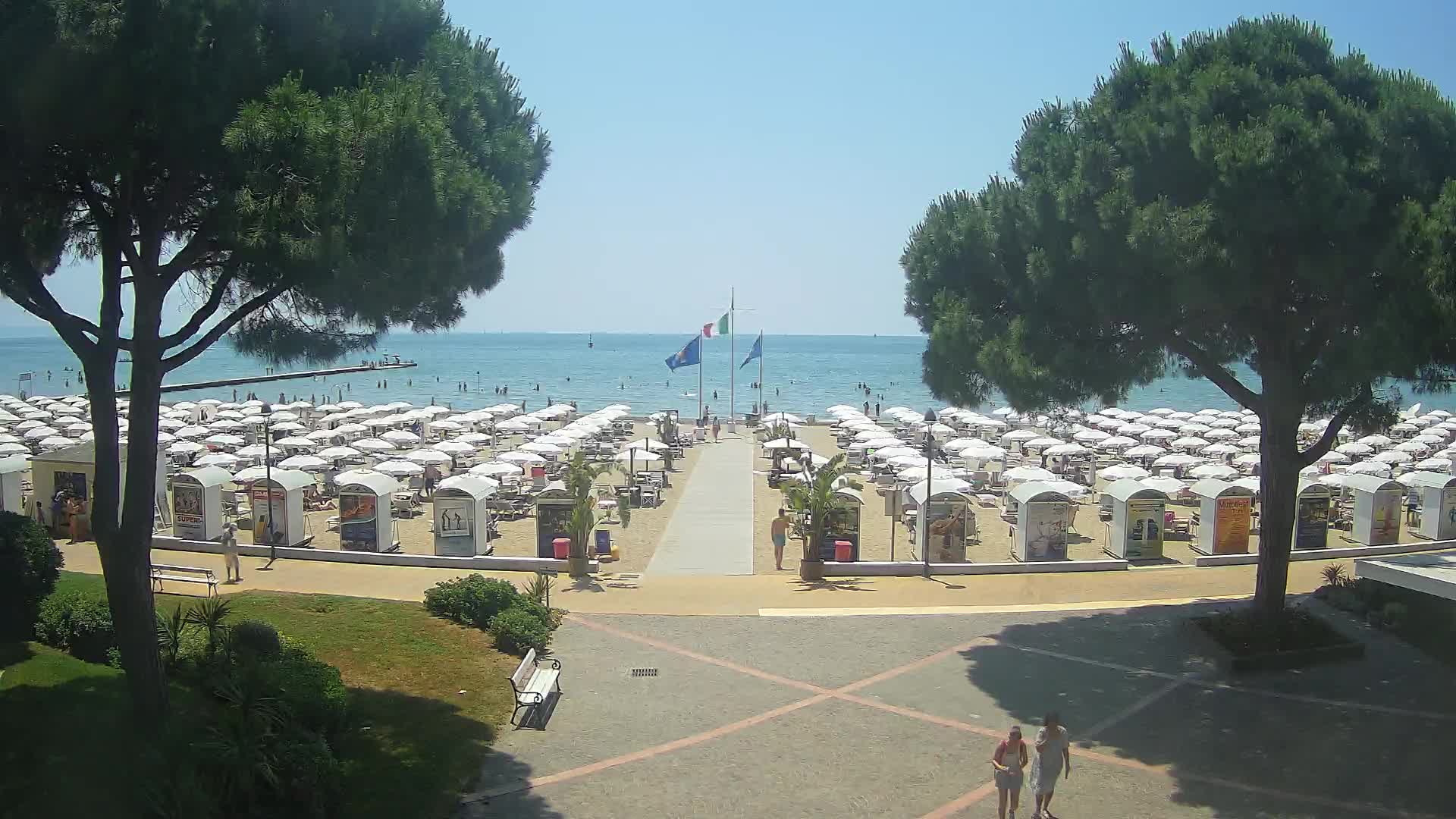 Grado Beach Webcam Entrance | Real-Time View of the Seaside