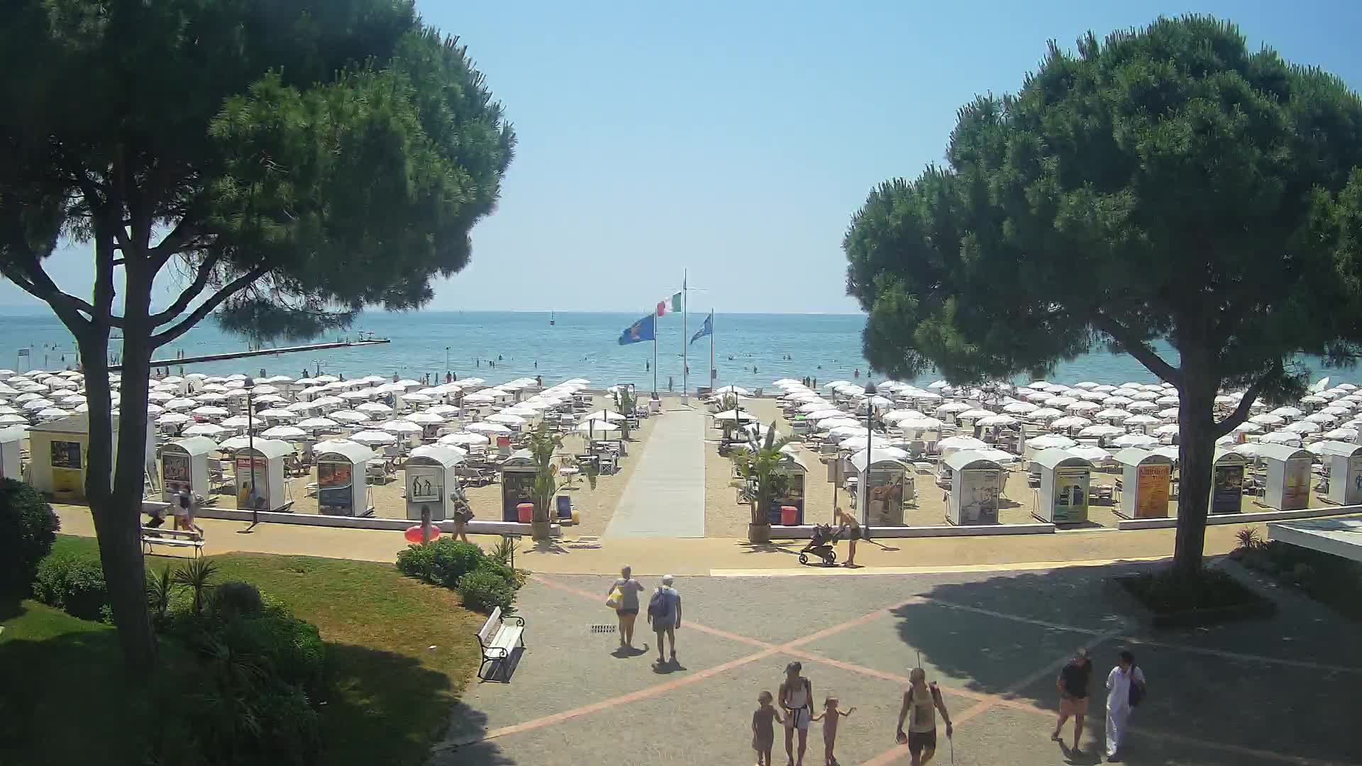 Grado Beach Webcam Entrance | Real-Time View of the Seaside