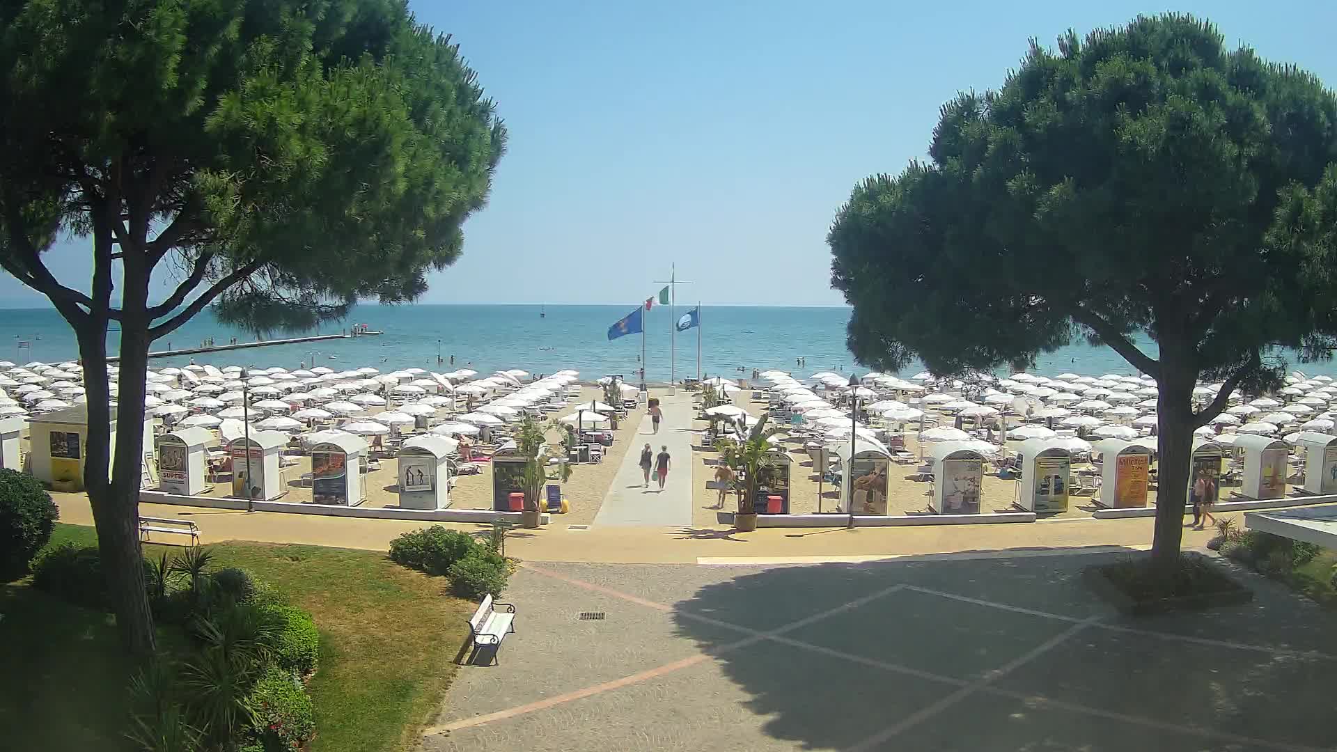 Grado Beach Webcam Entrance | Real-Time View of the Seaside
