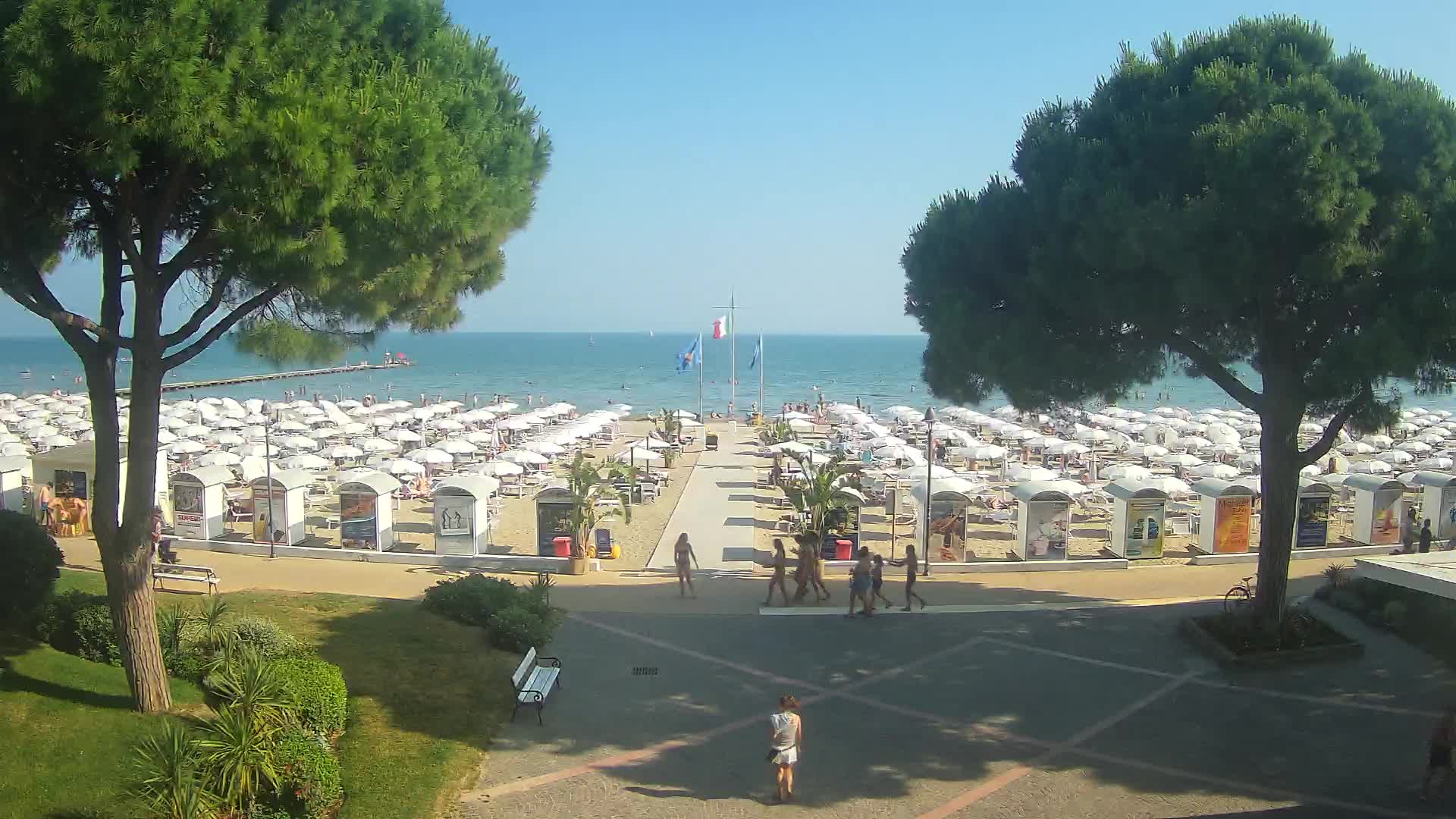 Grado Beach Webcam Entrance | Real-Time View of the Seaside