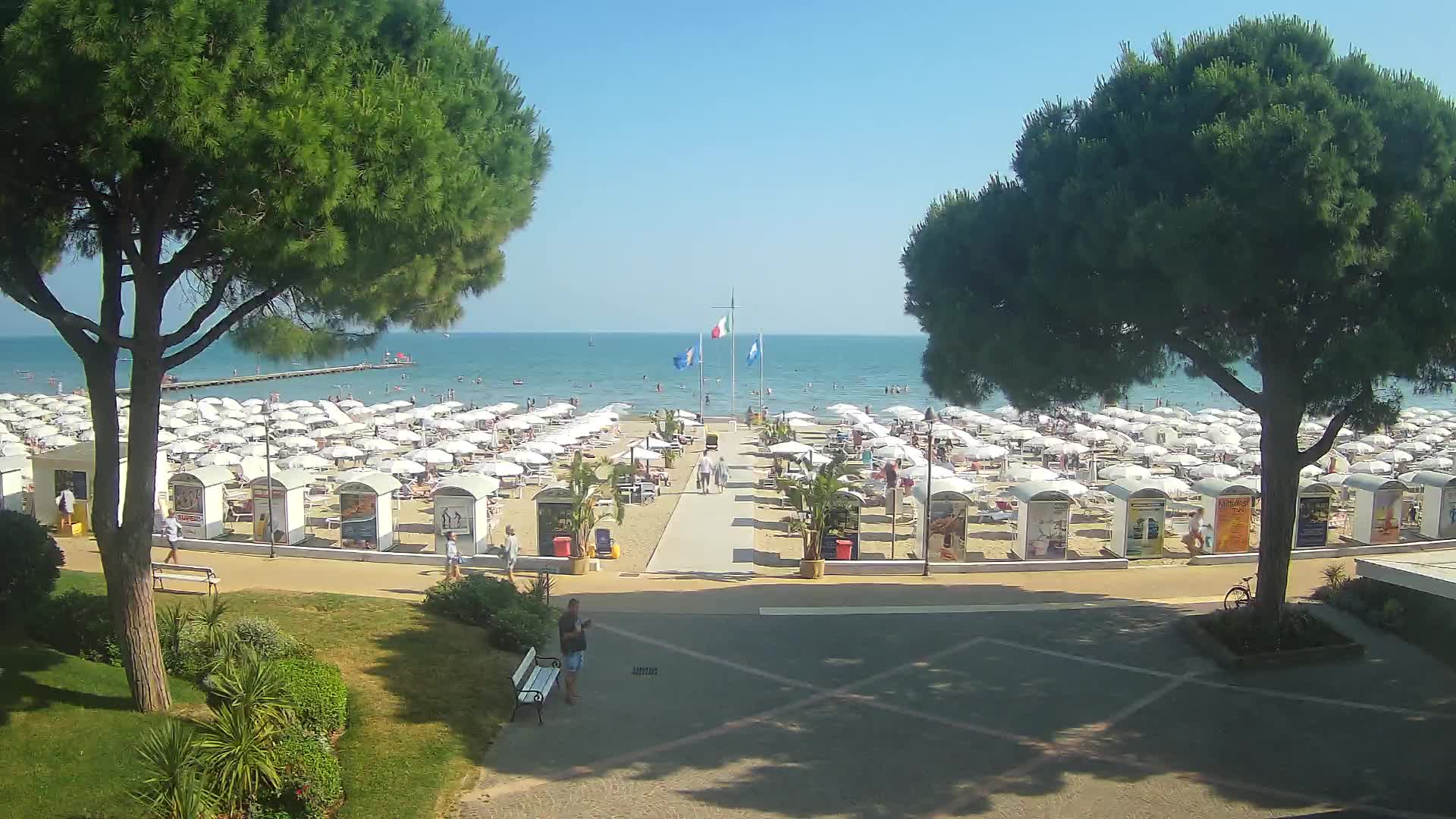 Grado Beach Webcam Entrance | Real-Time View of the Seaside