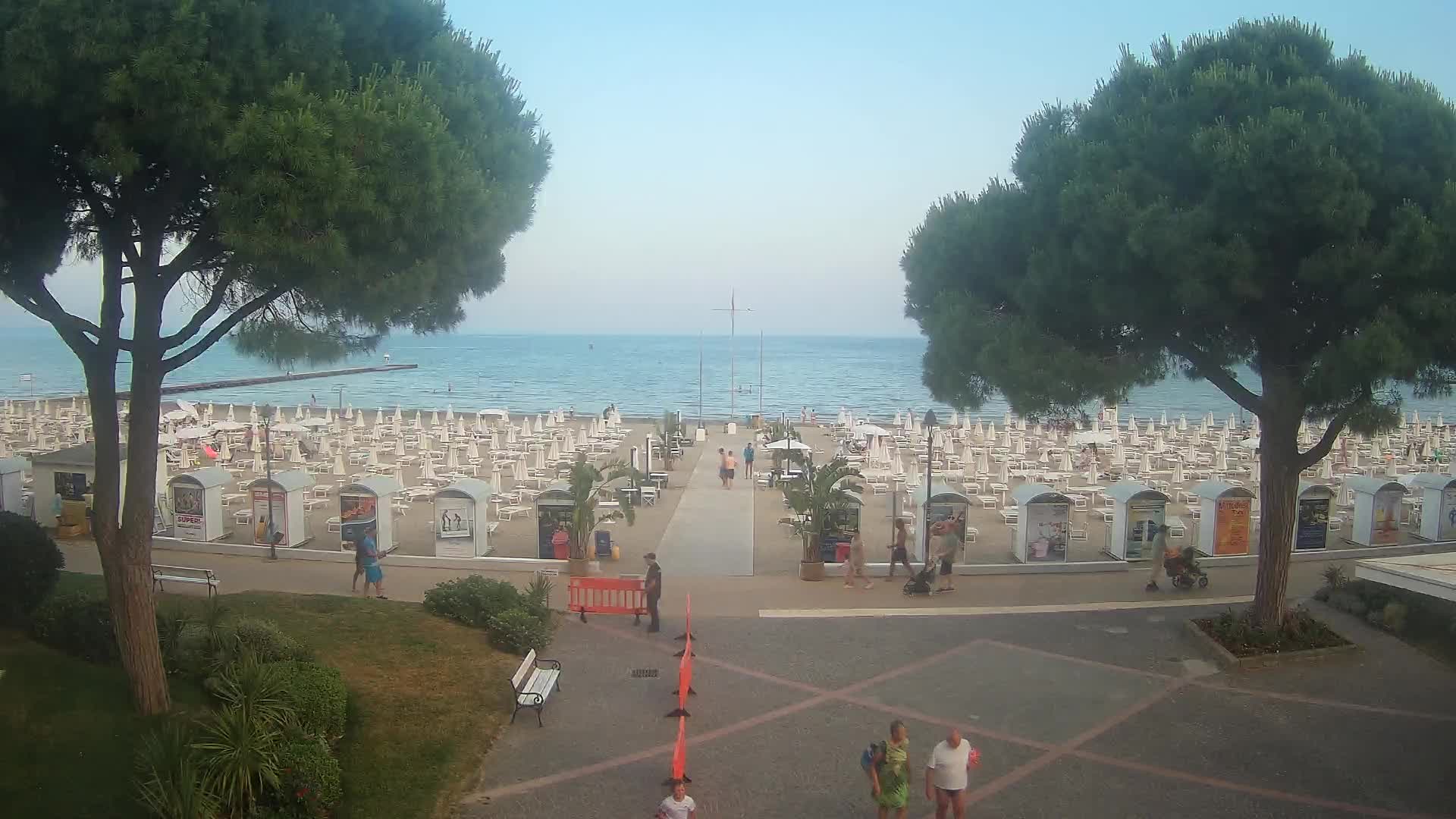 Grado Beach Webcam Entrance | Real-Time View of the Seaside